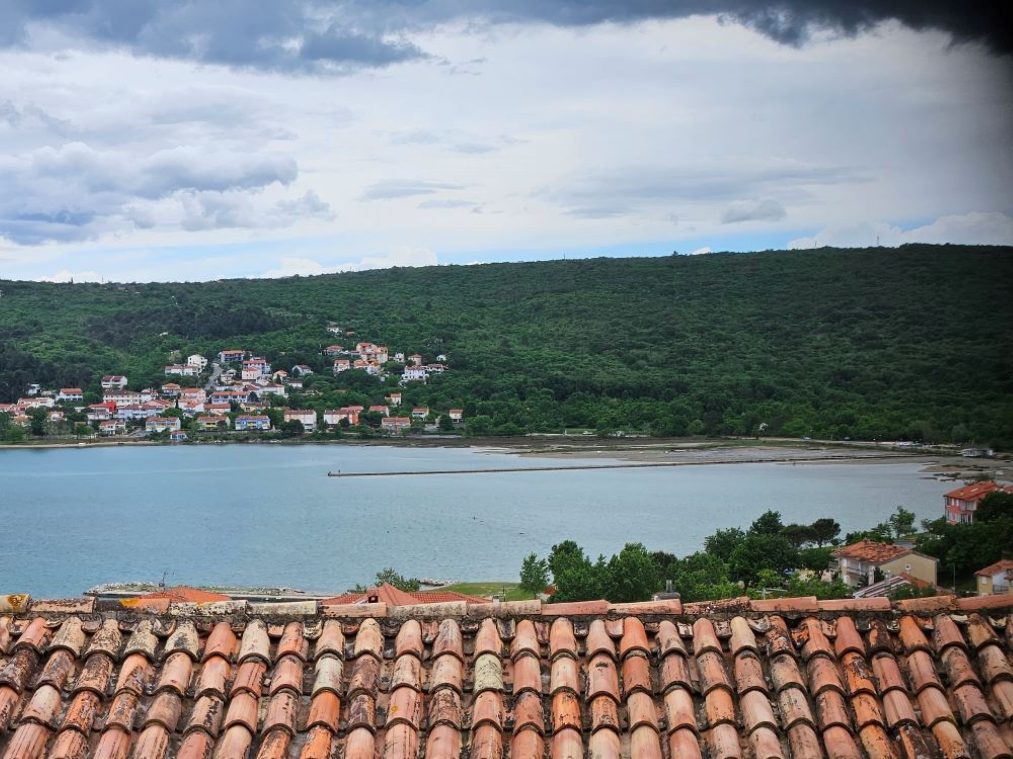 Two bedroom apartment with terrace and sea view Čižići, Krk (A-15415-b)