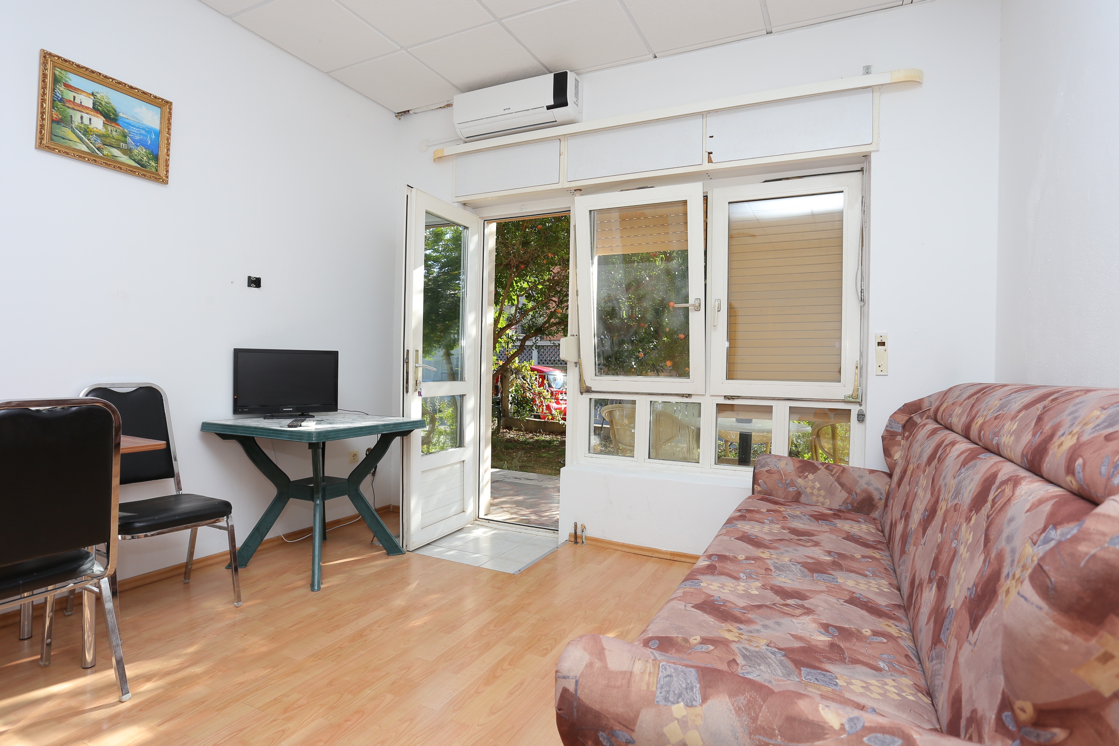 Studio flat with terrace Dugi Rat, Omiš (AS-15417-b) Studio flat with terrace Dugi Rat, Omiš (AS-15417-b)