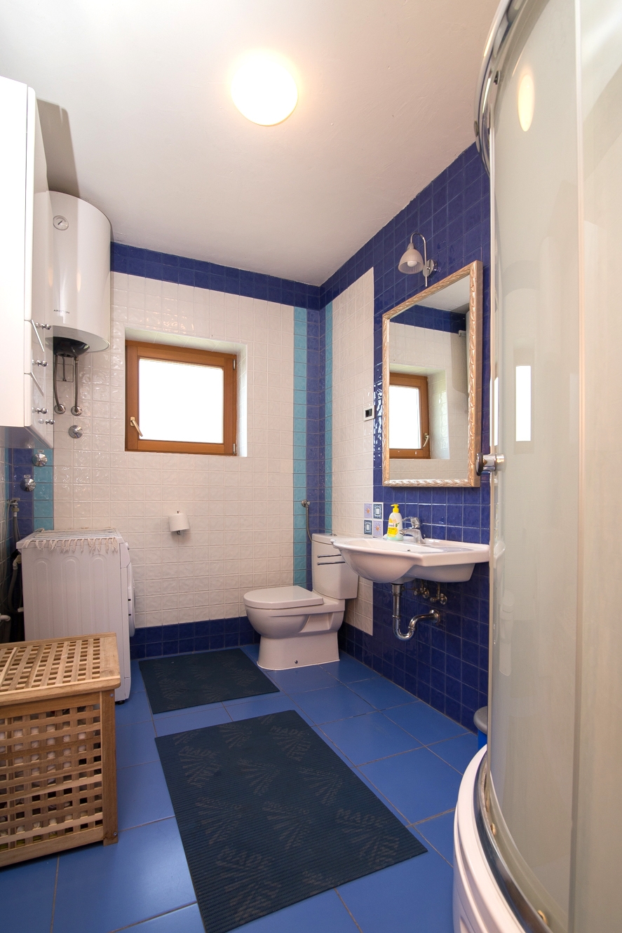 Three bedroom house with terrace Pašman  K