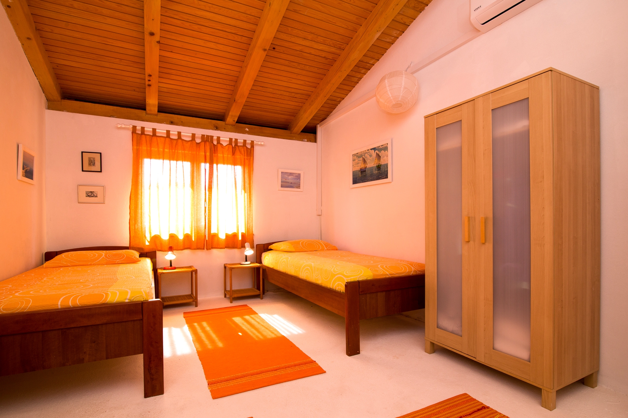 Three bedroom house with terrace Pašman  K