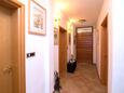 Pašman, Hallway in the house, (pet friendly) and WiFi.