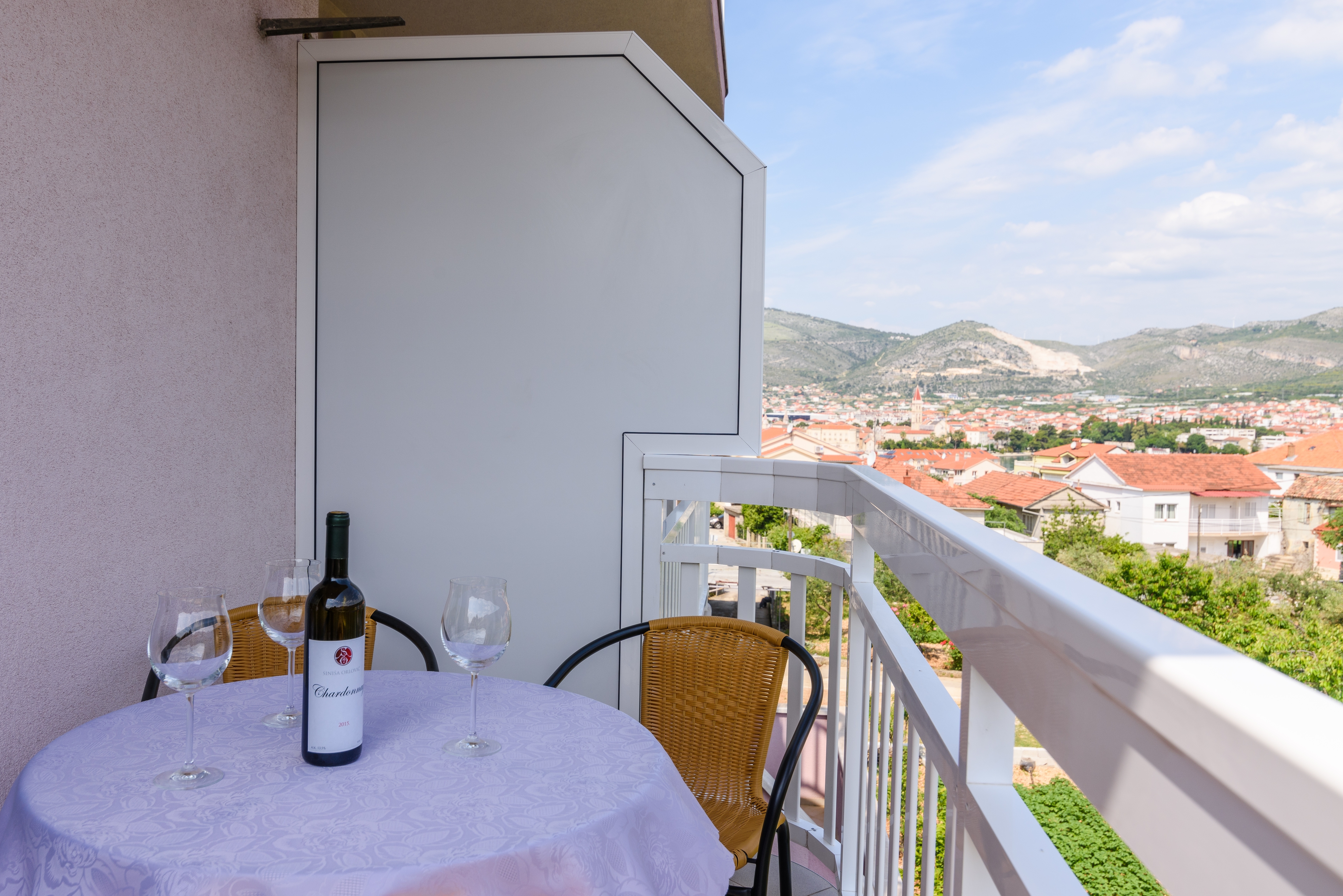 One bedroom apartment with balcony and sea view Trogir  A-a