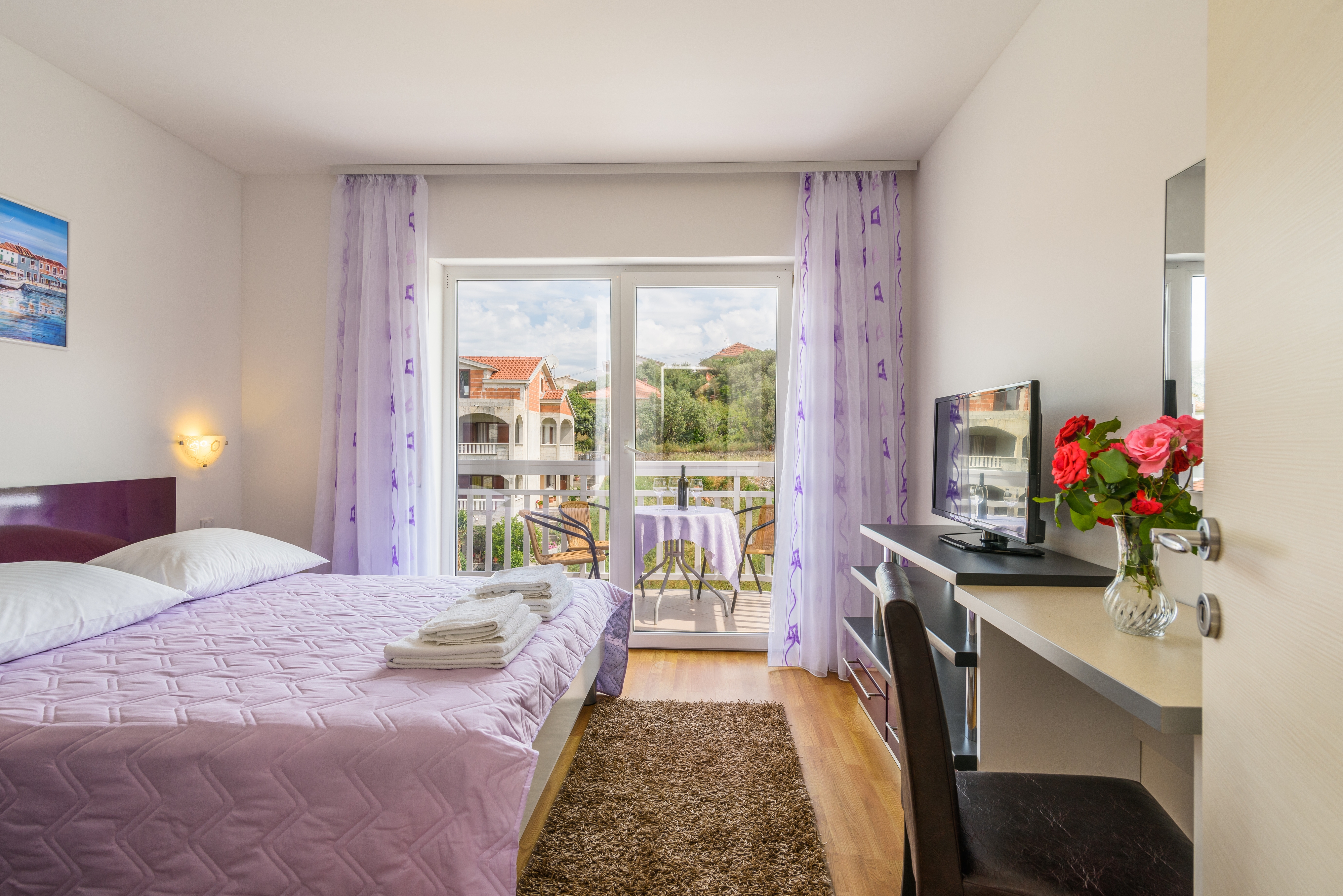 One bedroom apartment with balcony and sea view Trogir (A-15440-a) One bedroom apartment with balcony and sea view Trogir (A-15440-a)