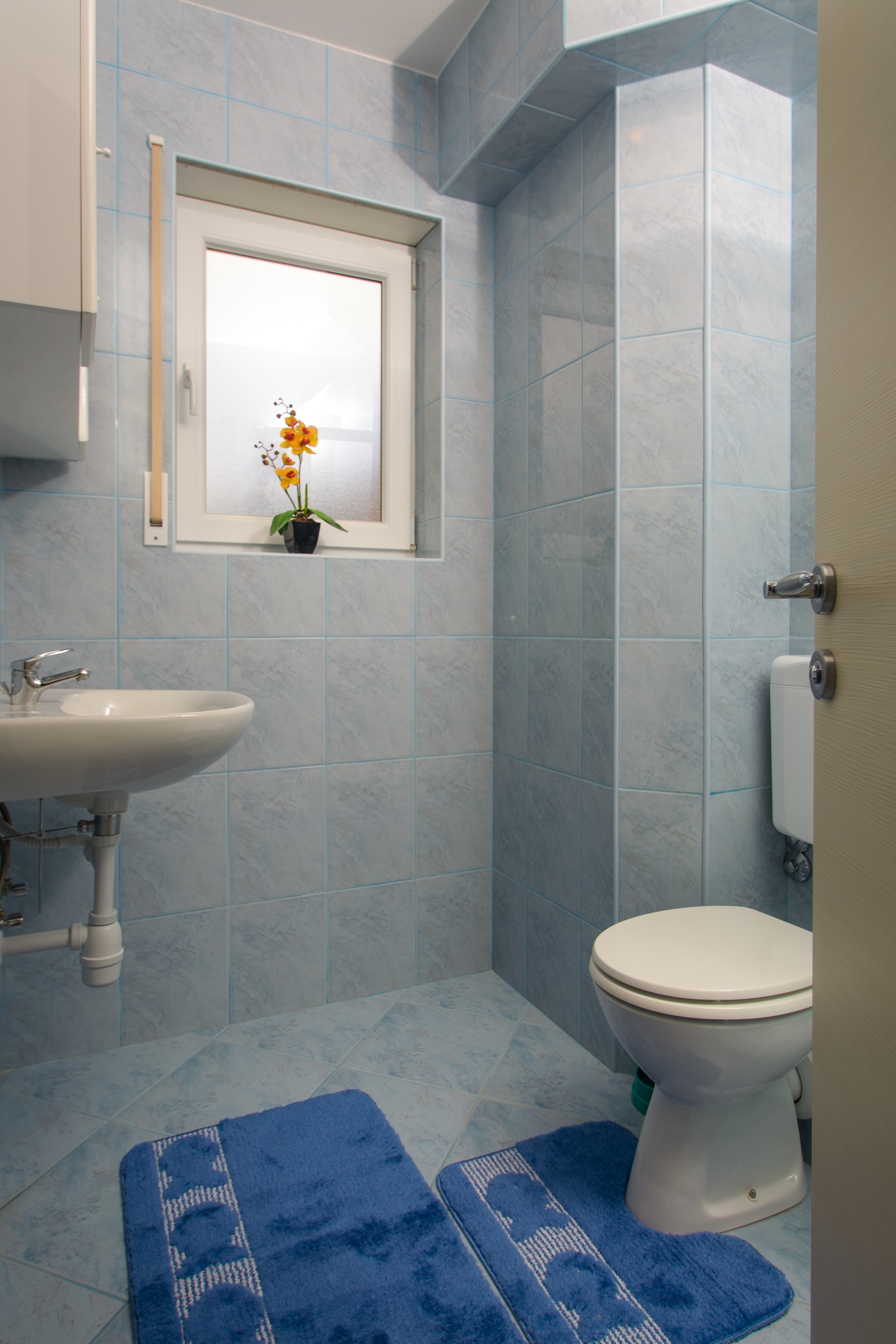 One bedroom apartment with balcony and sea view Trogir  A-b