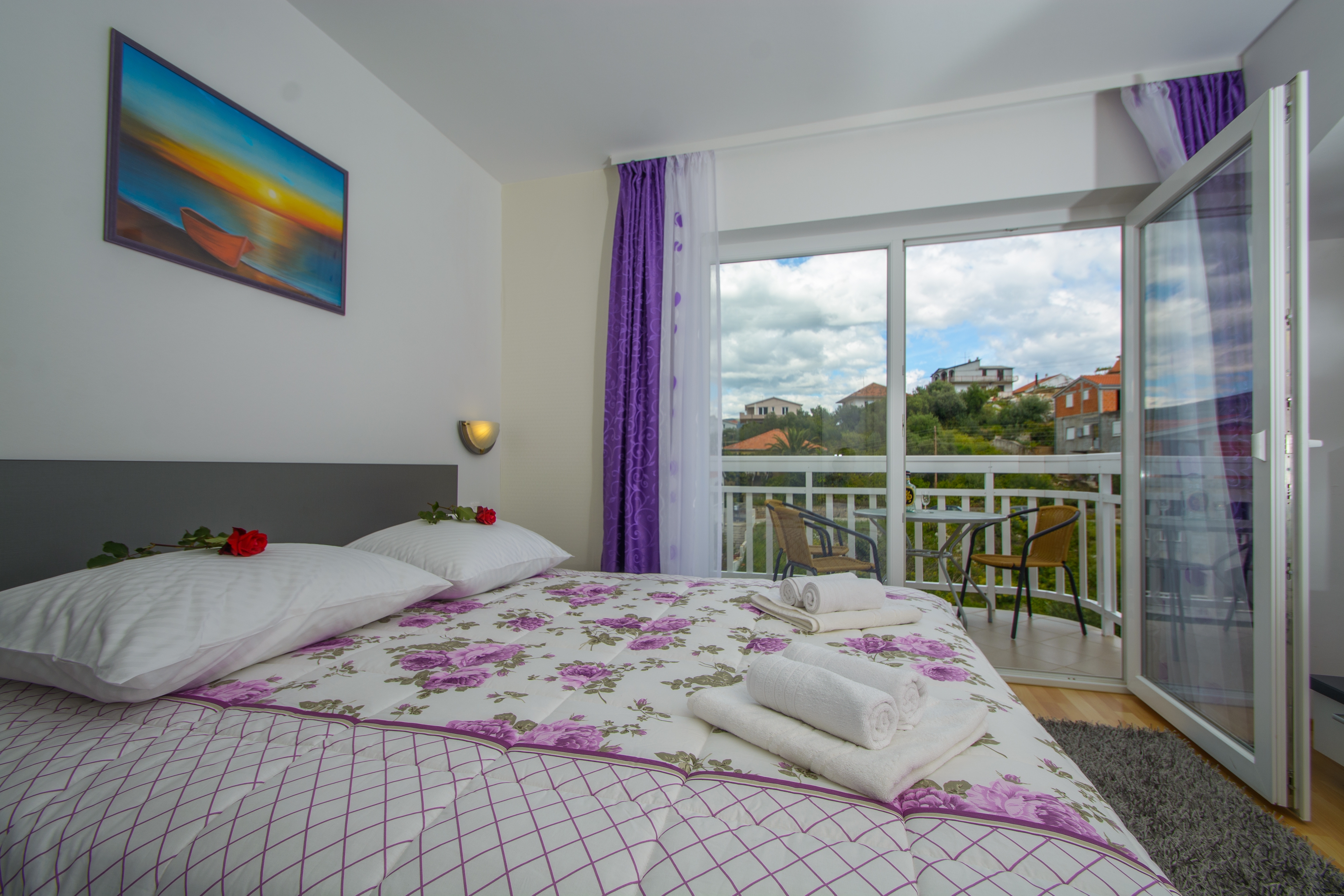 One bedroom apartment with balcony and sea view Trogir (A-15440-b)