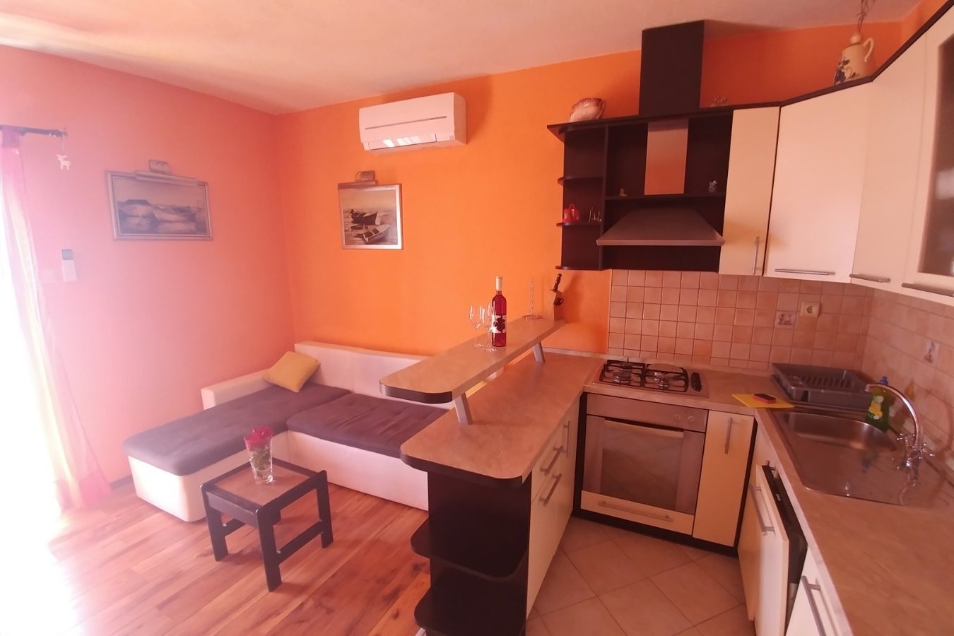 Two bedroom apartment with balcony and sea view Brist, Makarska  A-b