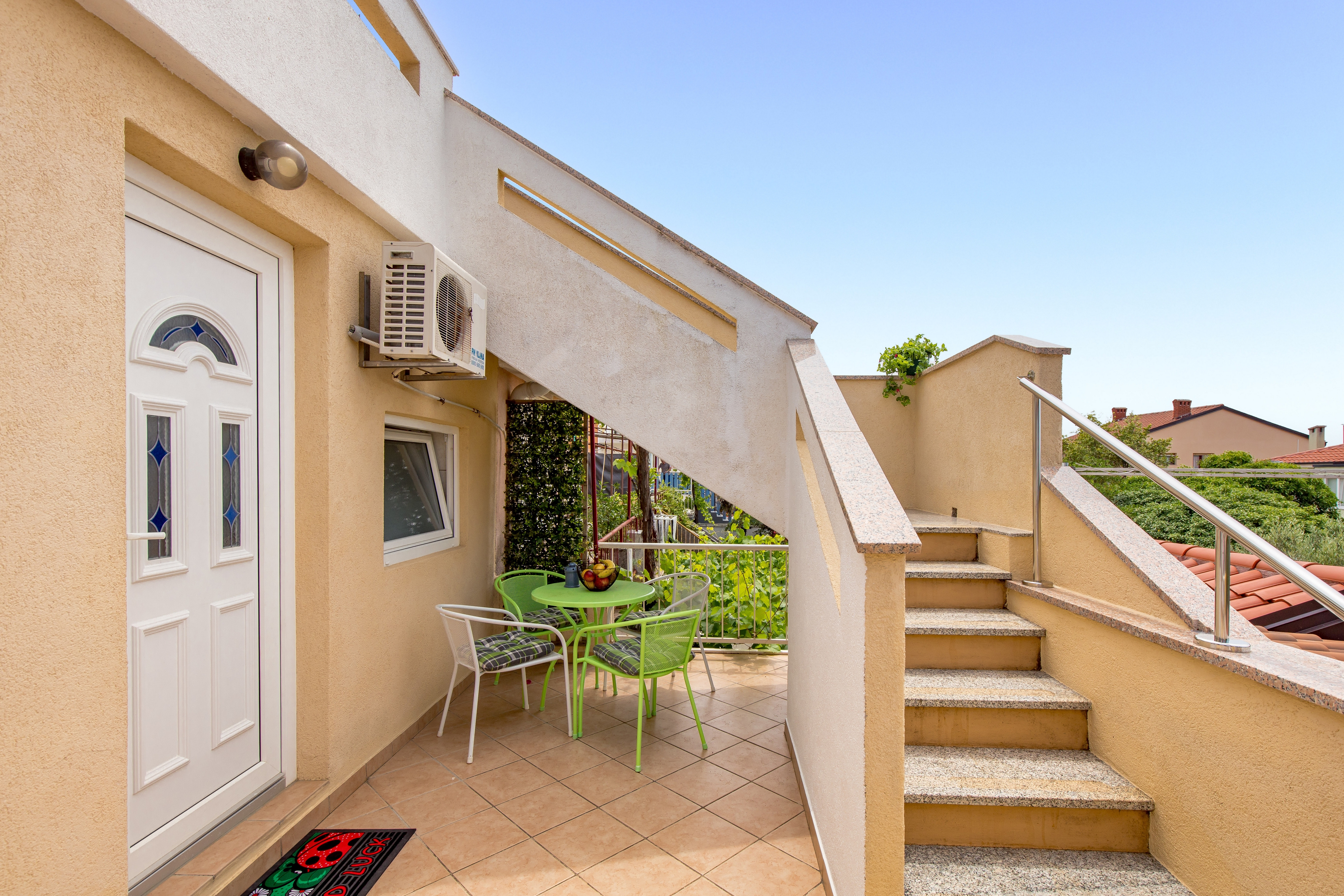 One bedroom apartment with terrace Punat, Krk  A-a