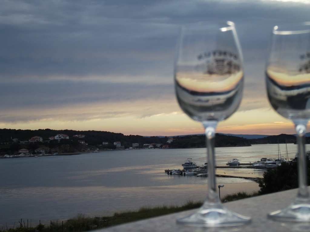 Two bedroom apartment with balcony and sea view Supetarska Draga - Gornja, Rab (A-15453-b)