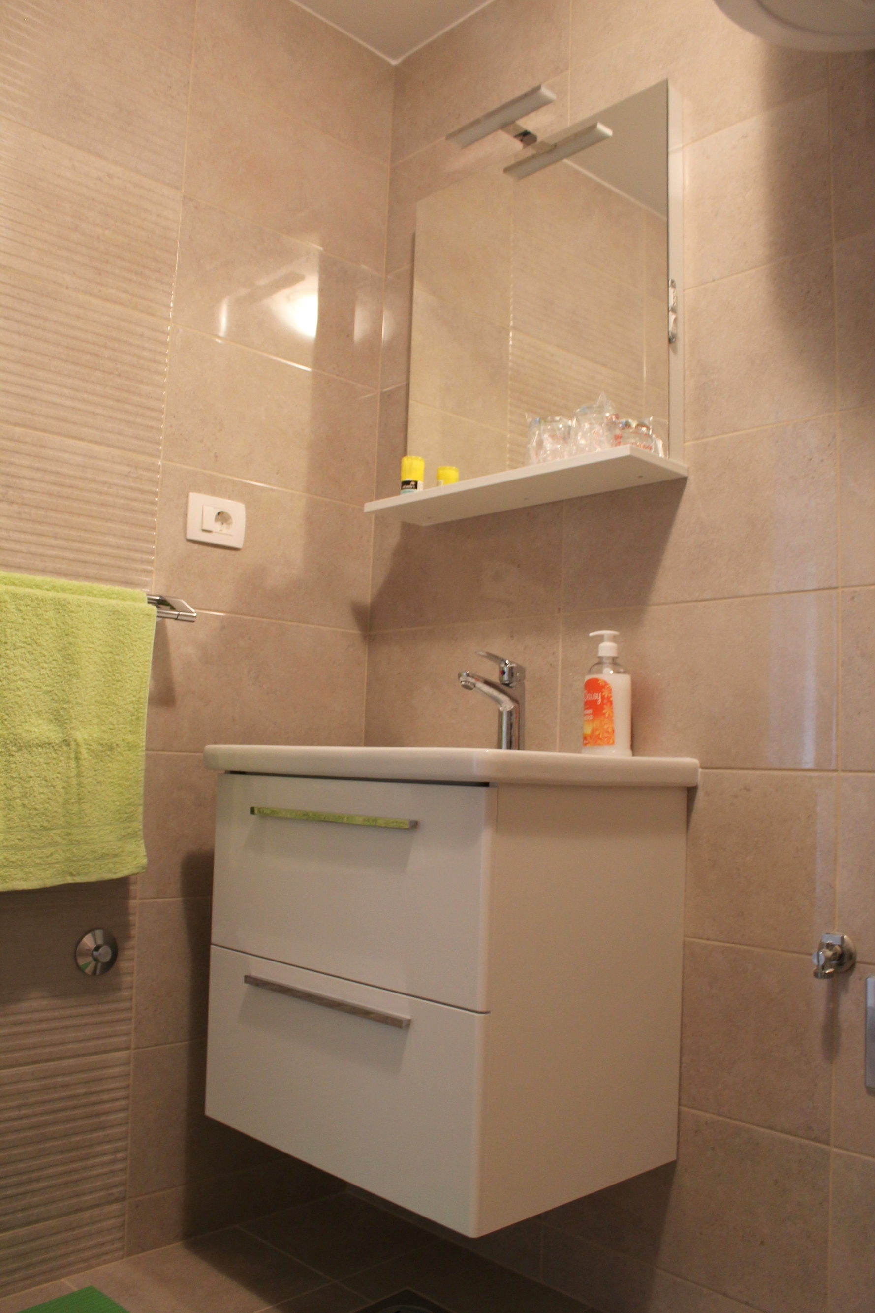 One bedroom apartment with balcony and sea view Podaca, Makarska  A-b