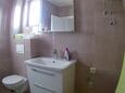 Ванная комната Podaca, Ванная комната в размещении типа apartment, WiFi.