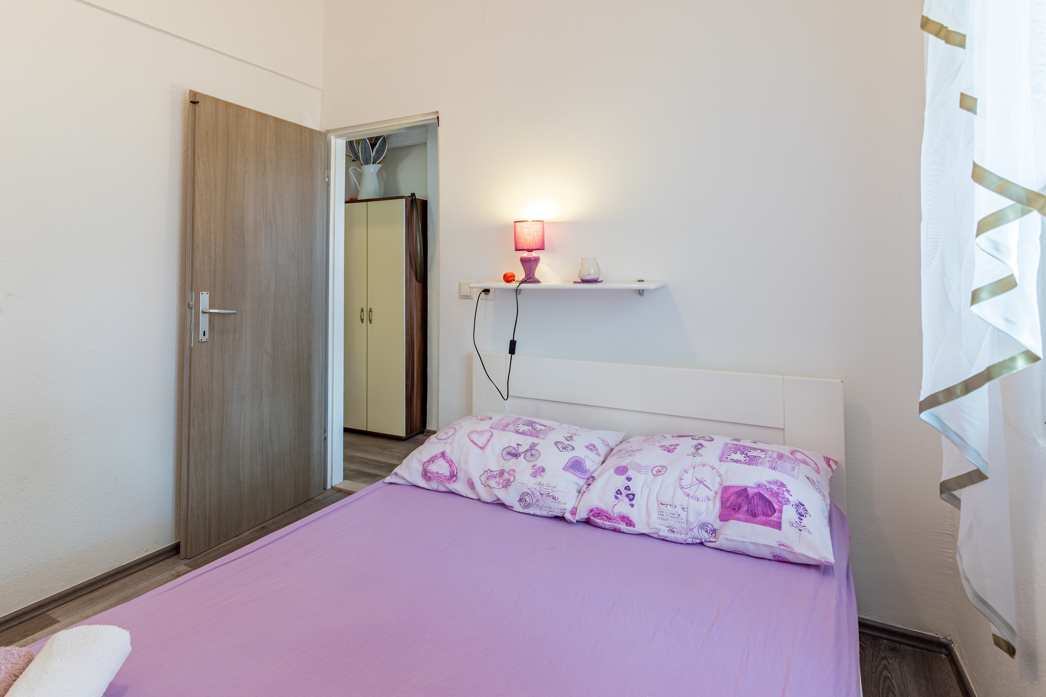 Four bedroom house with terrace Cove Koramaslinova - Koromaslinova, Brač  K