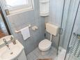Bathroom 1 Vir, Bathroom 1 in the house, WiFi.