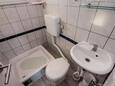 Ванная комната Rogoznica, Ванная комната в размещении типа apartment, WiFi.