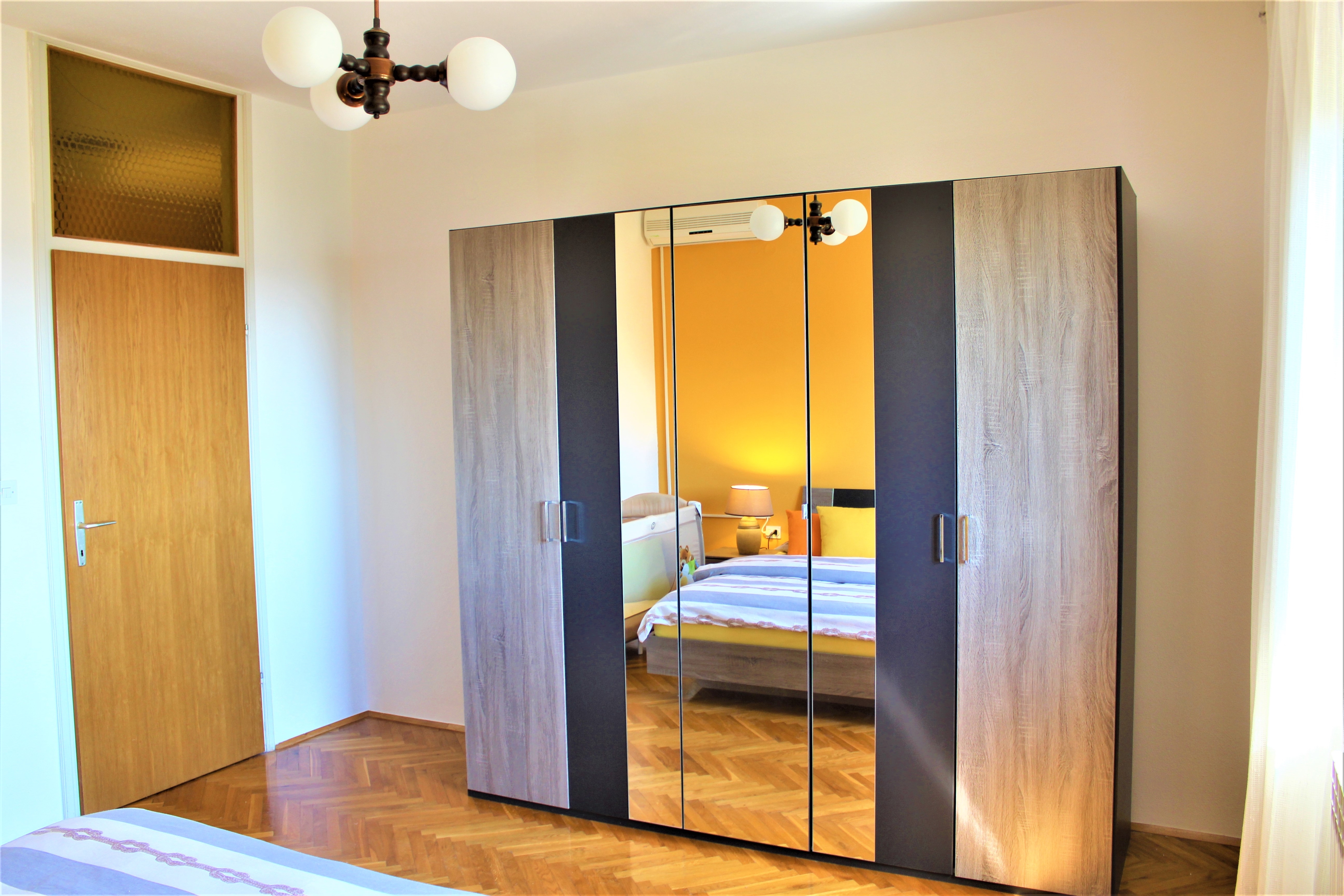 One bedroom apartment with terrace and sea view Primošten  A-b