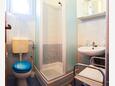 Ванная комната Petrčane, Ванная комната в размещении типа apartment, WiFi.