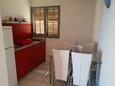 Kuchyně Nin, Kuchyně v ubytování typu studio-apartment, domácí mazlíčci povoleni a WiFi.