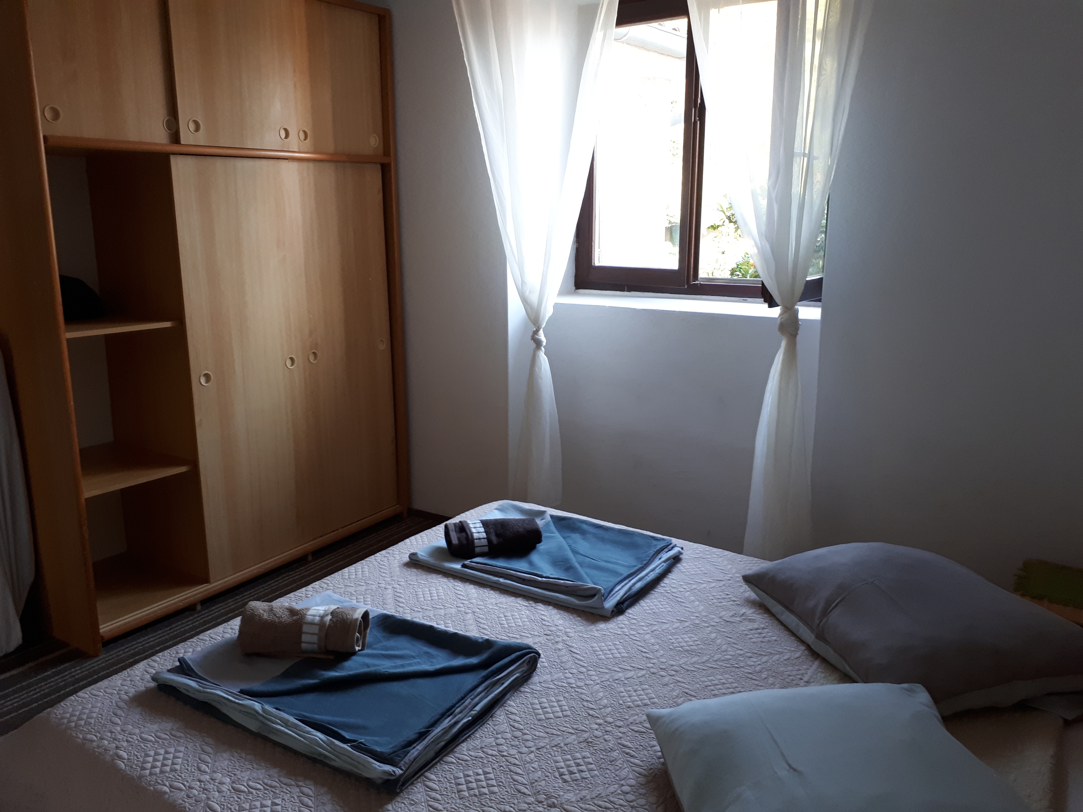 Two bedroom apartment with terrace and sea view Kampor, Rab  A-d