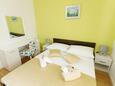 Спальня 4 Kaštel Stari, Спальня 4 в размещении типа house, WiFi.