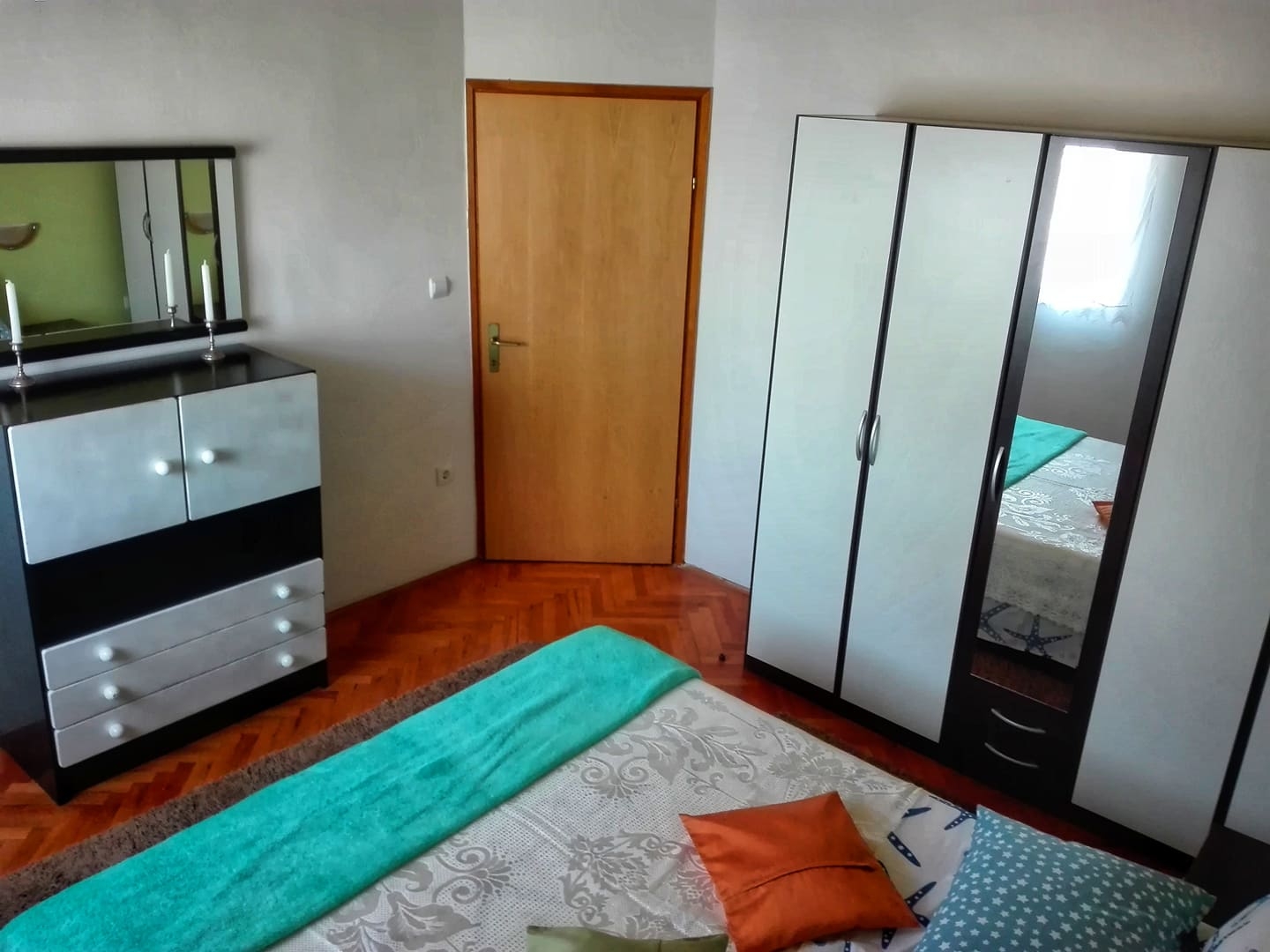 One bedroom apartment with terrace and sea view Povljana, Pag (A-15532-a) One bedroom apartment with terrace and sea view Povljana, Pag (A-15532-a)