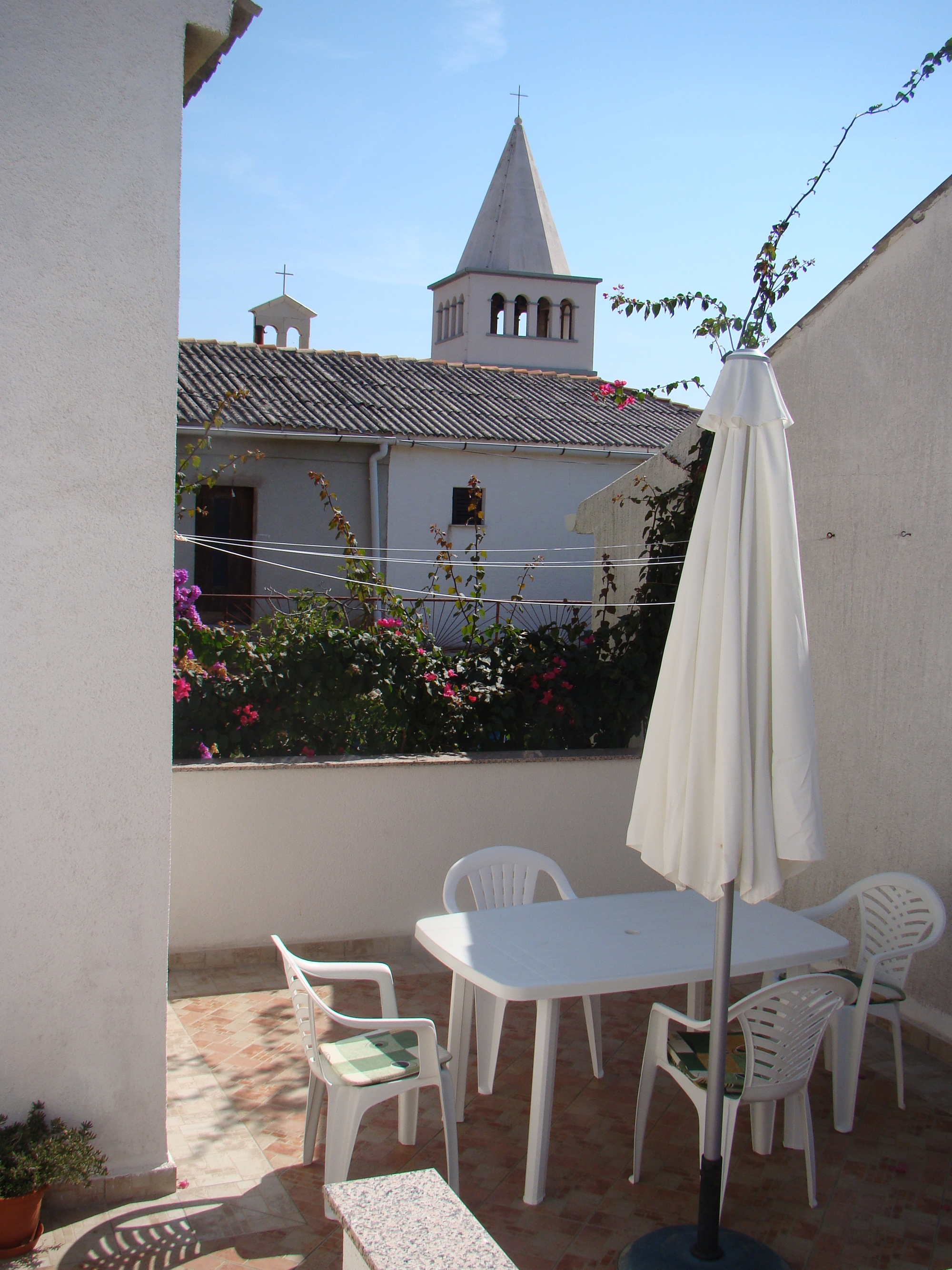 One bedroom apartment with terrace and sea view Povljana, Pag  A-a