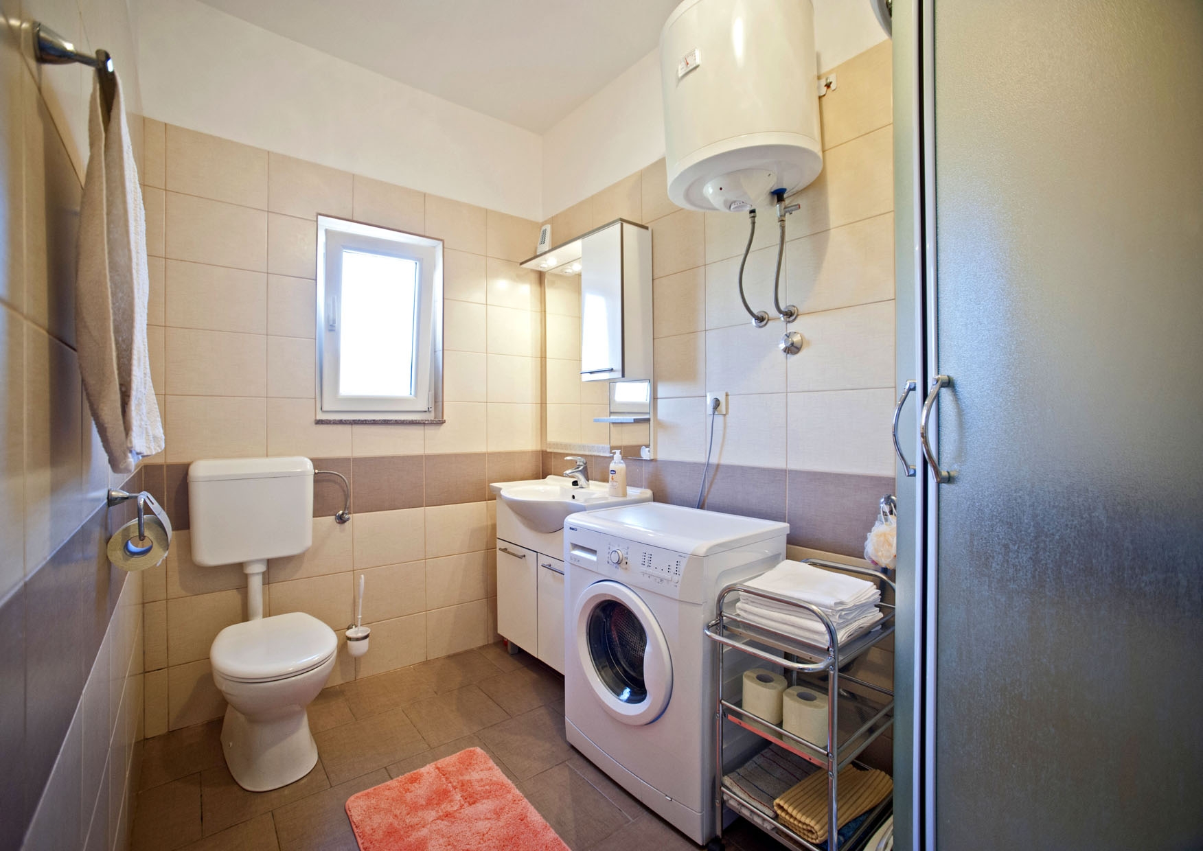 Two bedroom apartment with balcony Gornje selo, Šolta  A-a