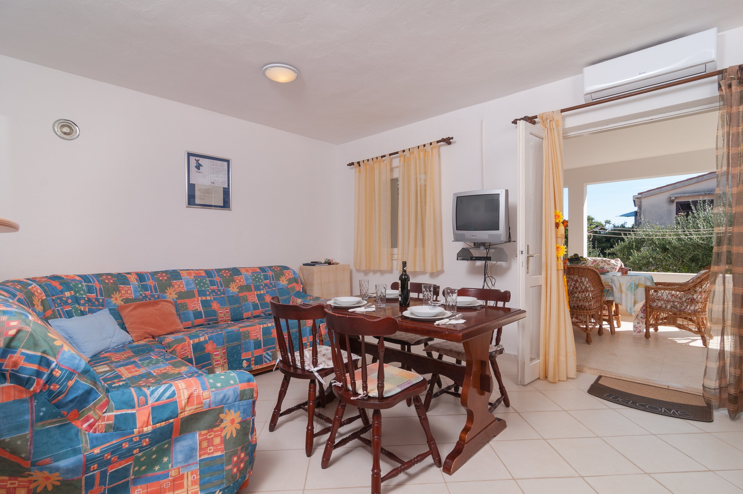 Two bedroom apartment with terrace Rogoznica (A-15551-a)