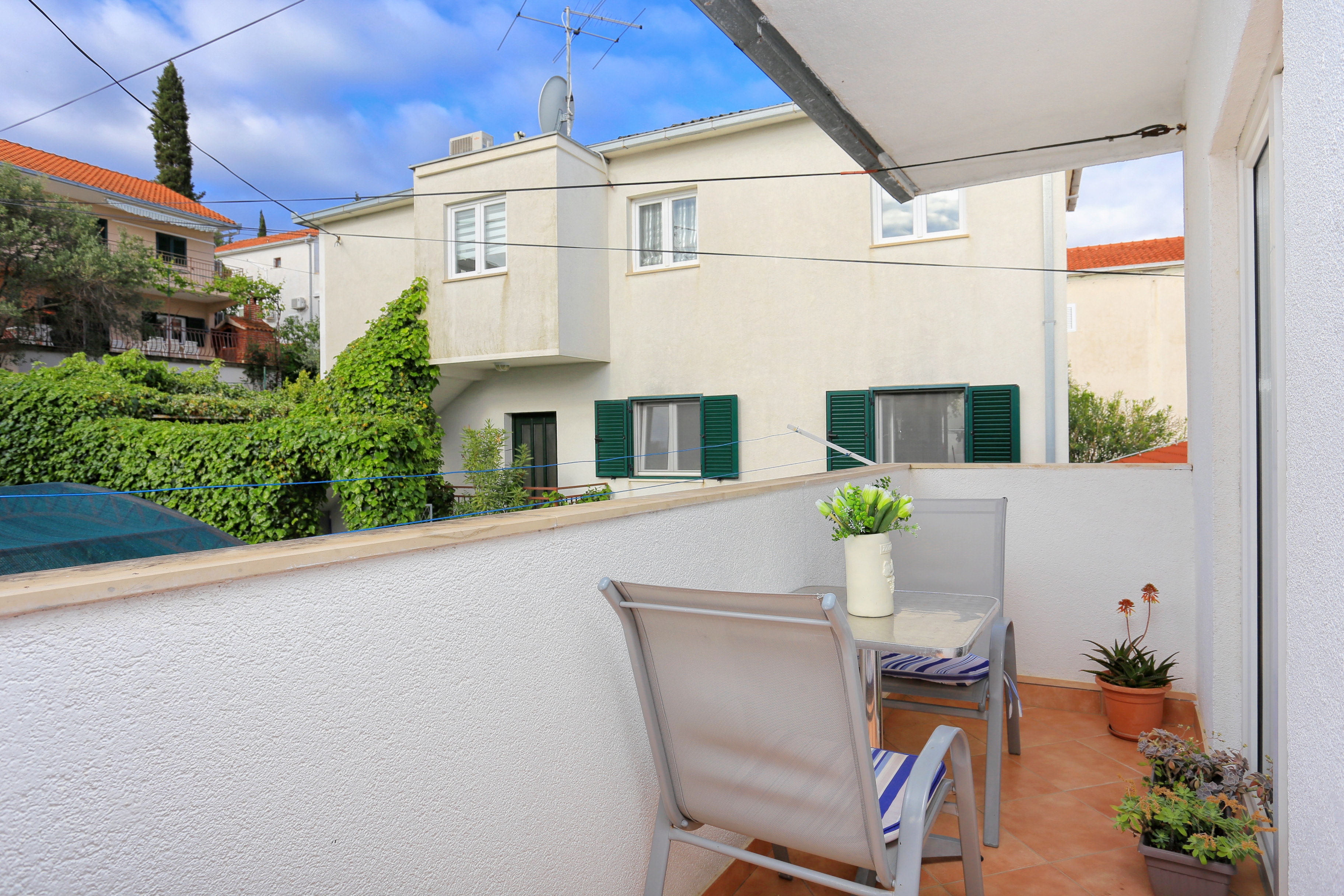 Two bedroom apartment with balcony and sea view Arbanija, Čiovo  A-a