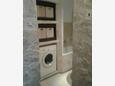 Ванная комната 1 Gradac, Ванная комната 1 в размещении типа apartment, WiFi.