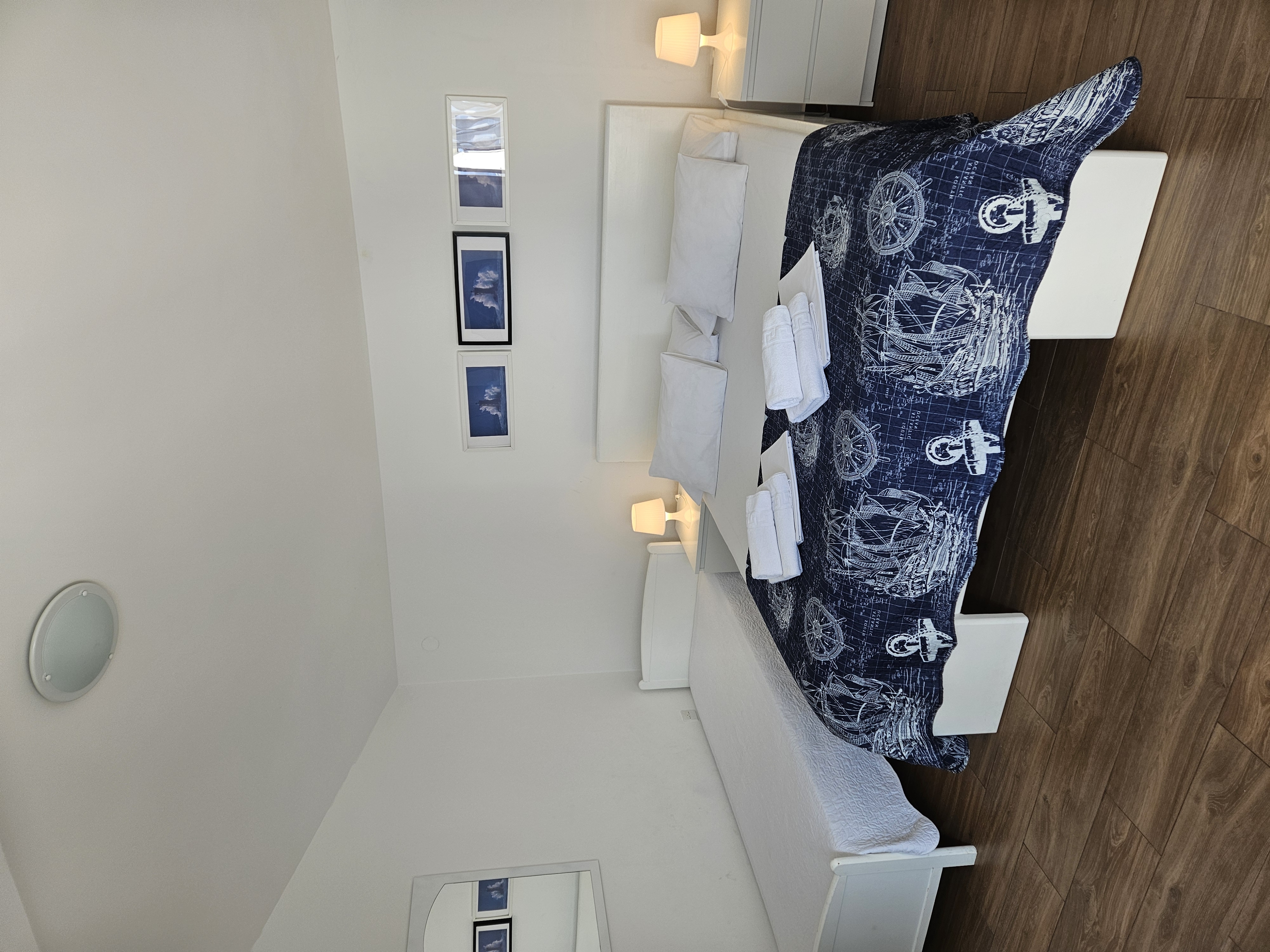 Room near beach Brist, Makarska (S-15620-d) Room near beach Brist, Makarska (S-15620-d)