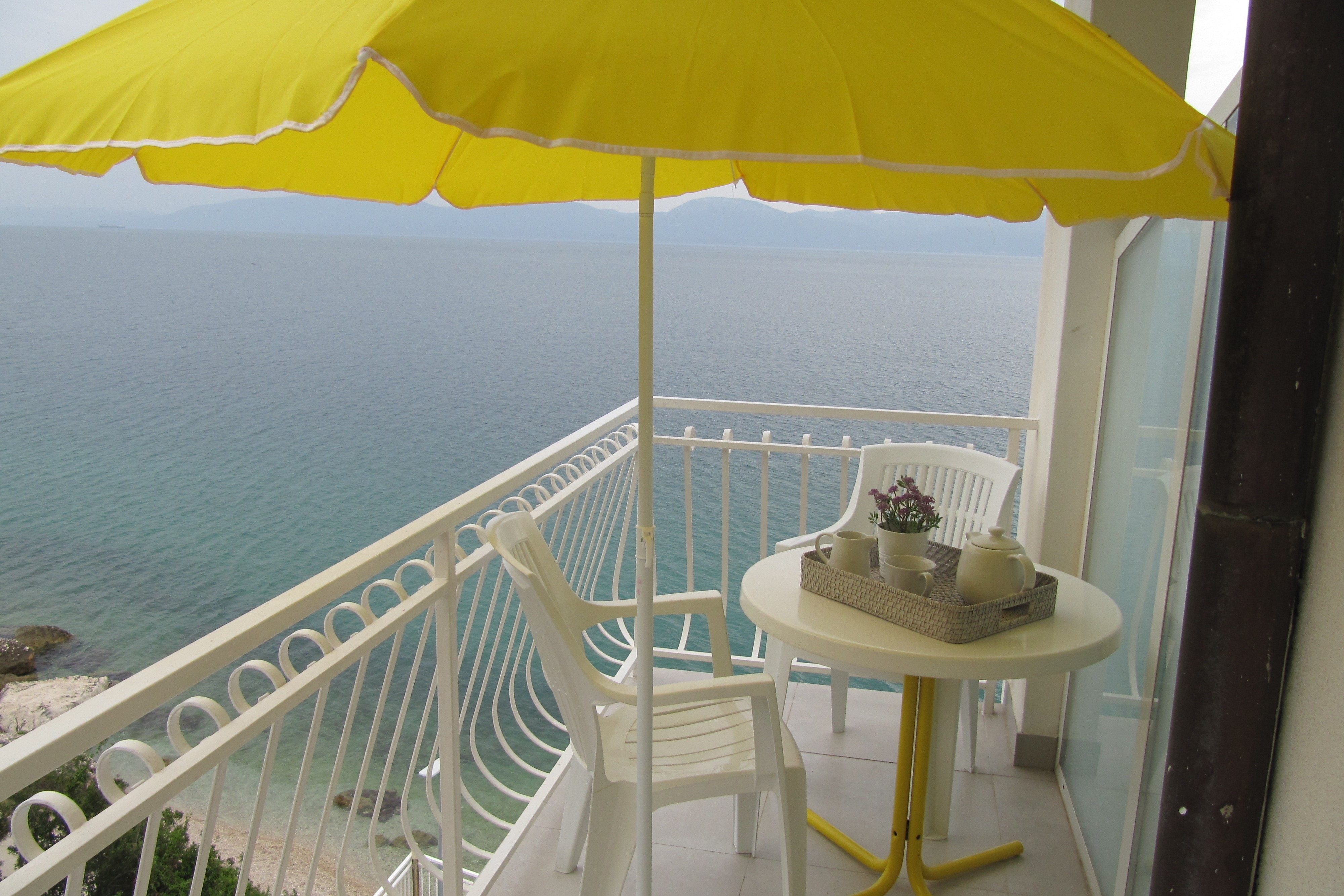 Room near beach Brist, Makarska (S-15620-d)