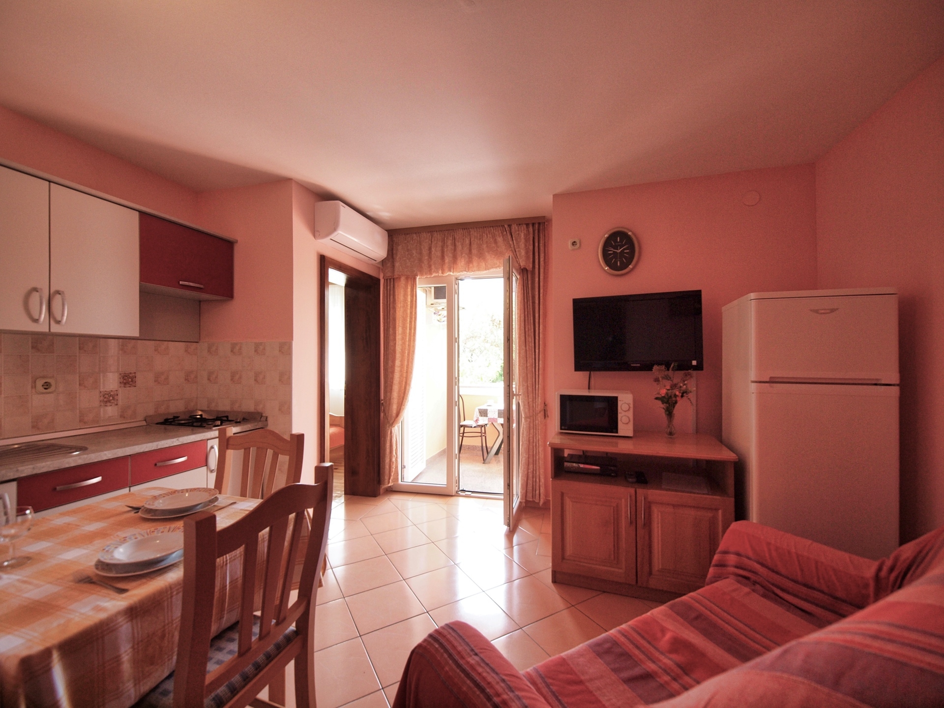 One bedroom apartment near beach Srima - Vodice, Vodice (A-15621-f)