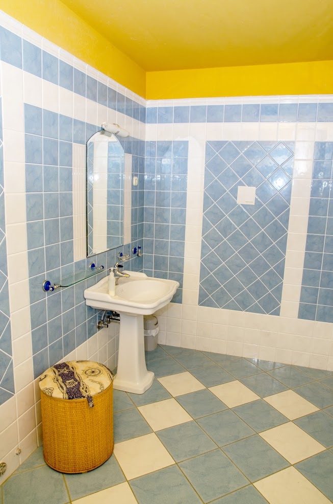 Four bedroom house near beach Zaostrog, Makarska  K