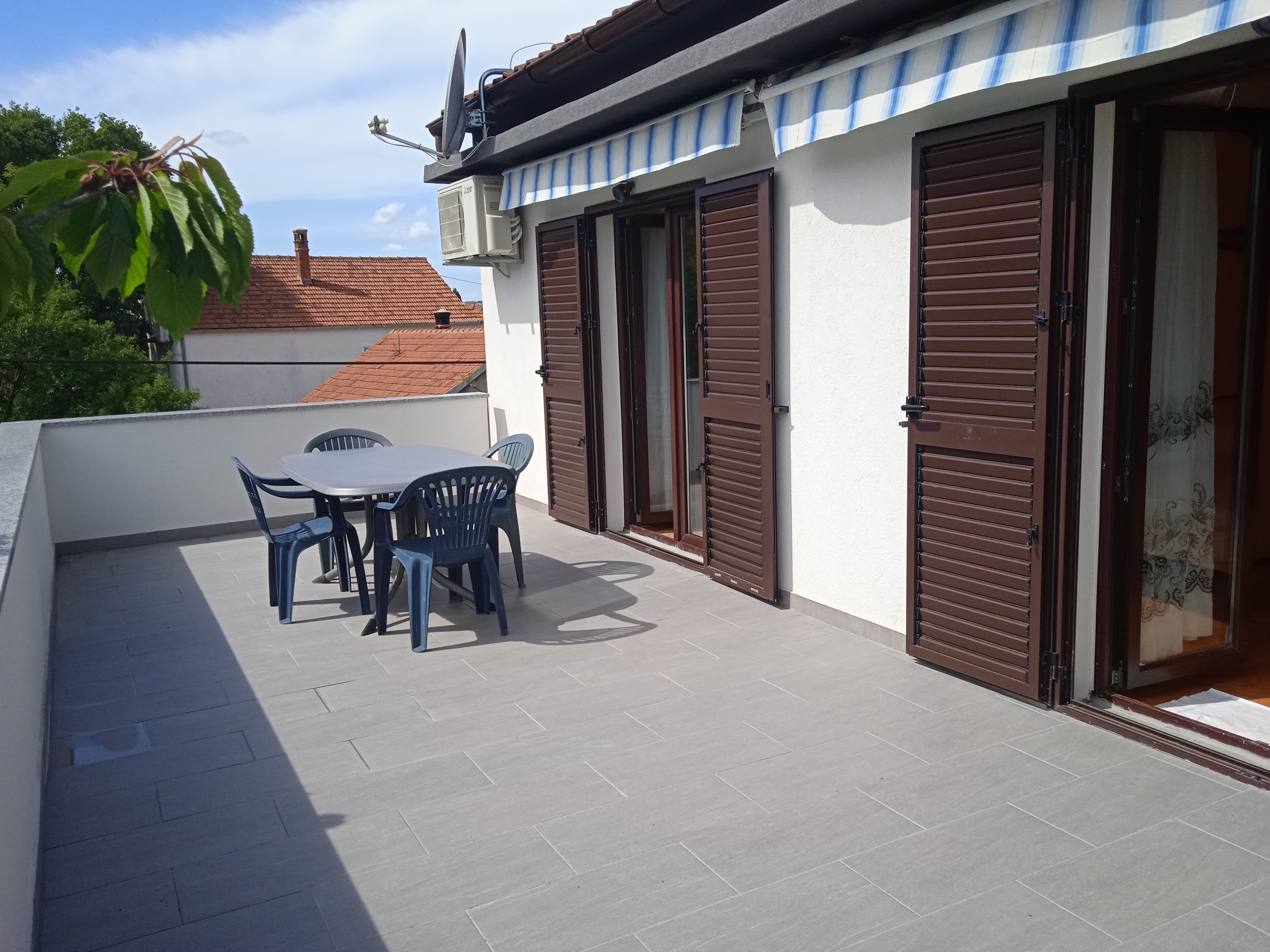 Two bedroom apartment with terrace Biograd na Moru, Biograd  A-a