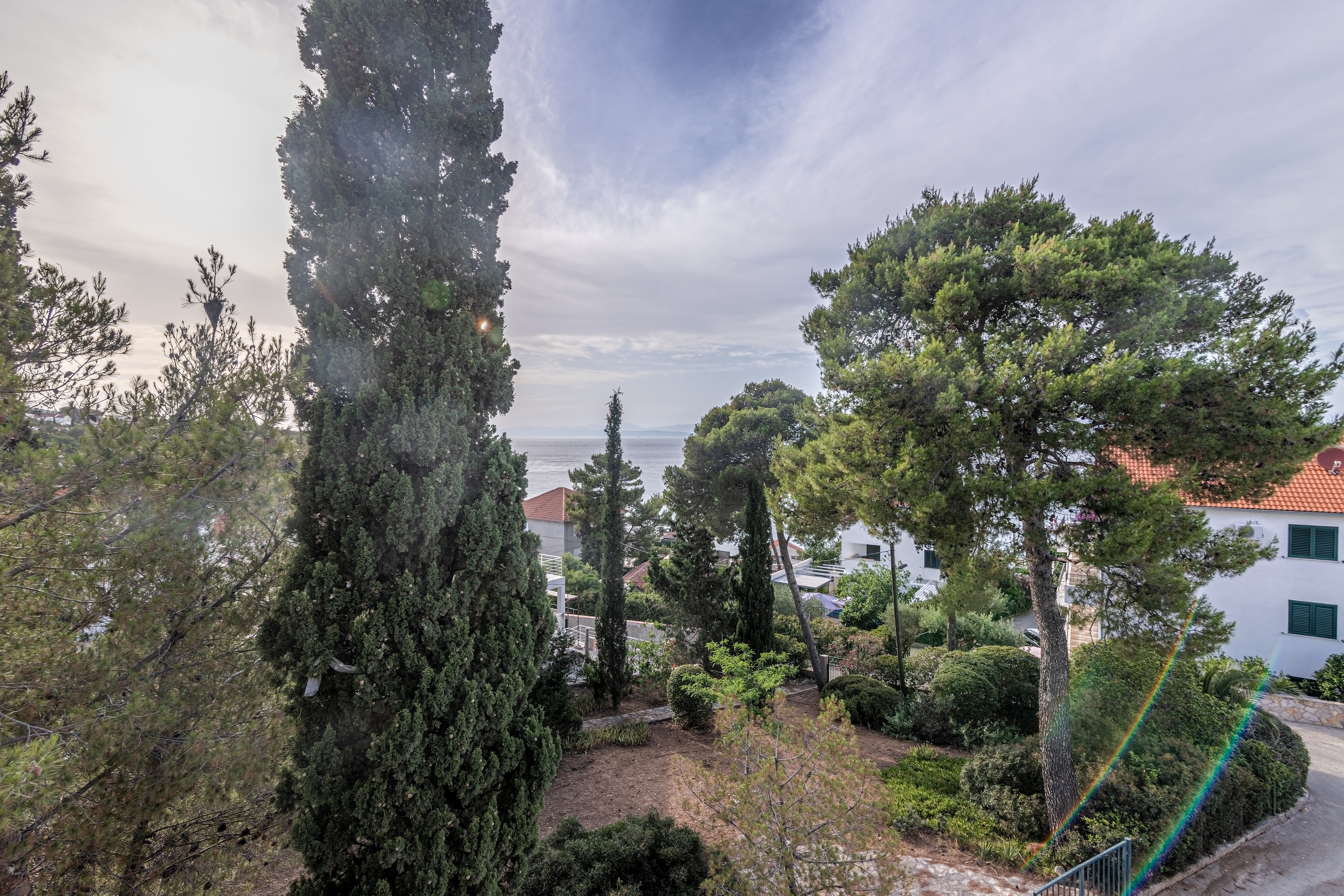 Three bedroom apartment with balcony and sea view Sutivan, Brač  A-a