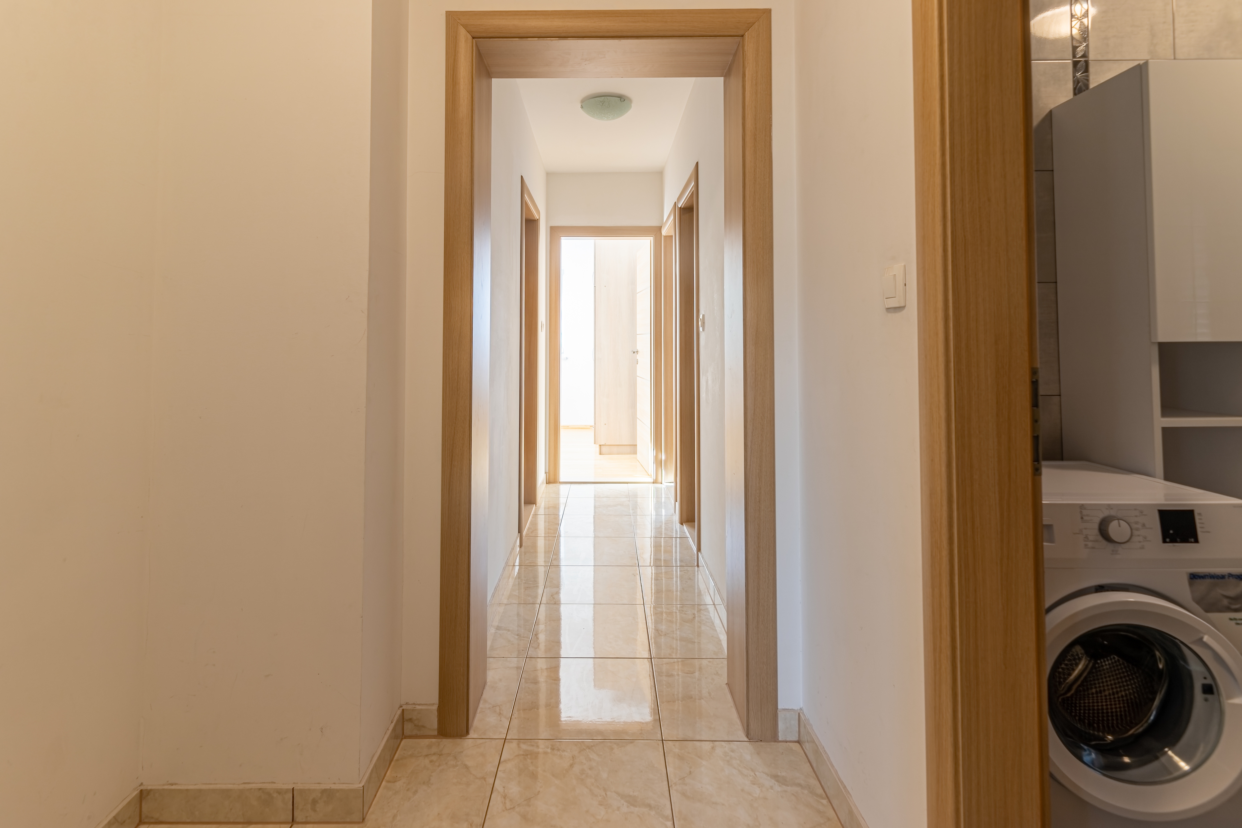 Three bedroom apartment with balcony and sea view Sutivan, Brač  A-a