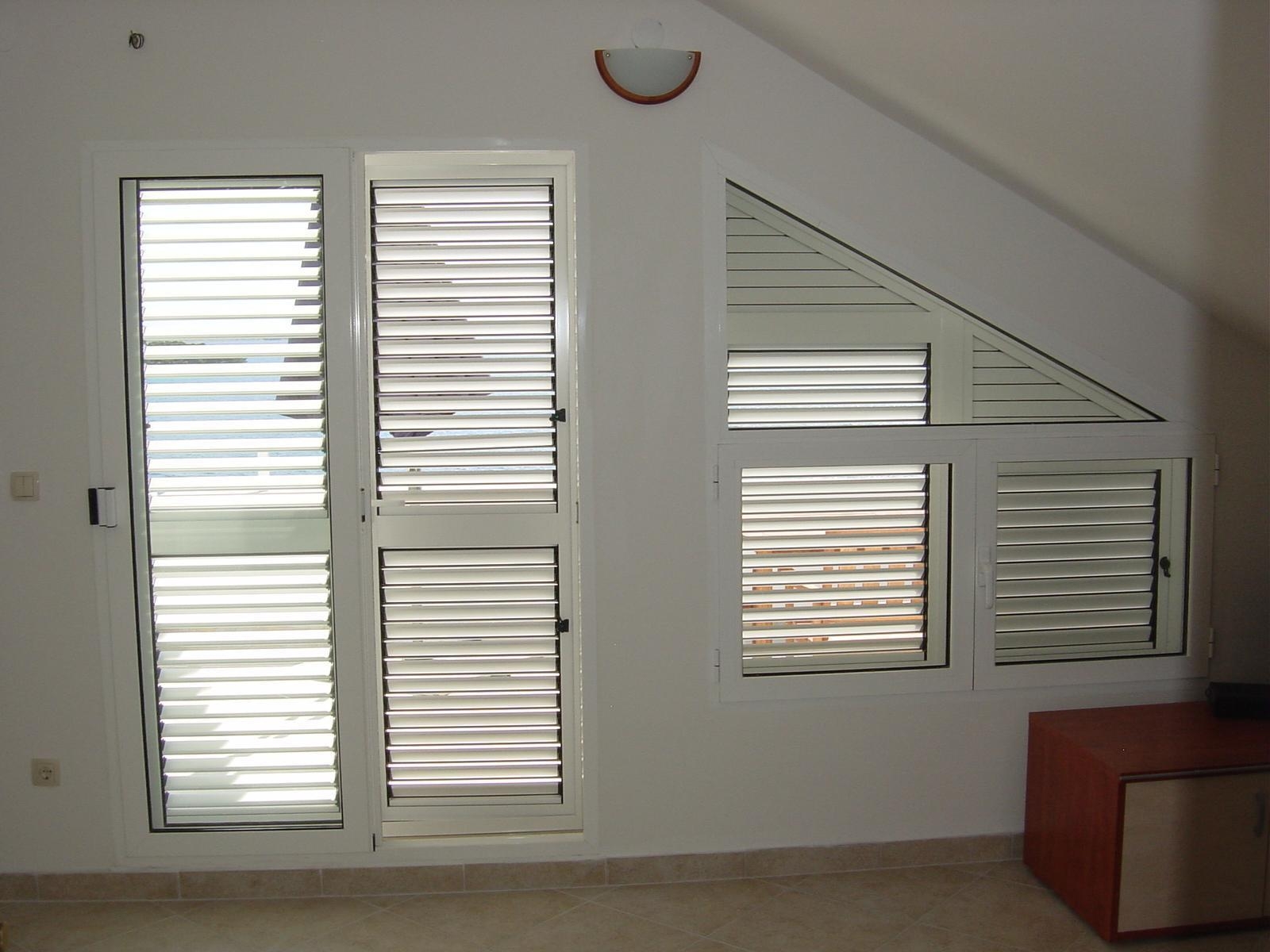 One bedroom apartment with terrace and sea view Primošten (A-15704-e) One bedroom apartment with terrace and sea view Primošten (A-15704-e)