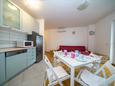 Dining room Makarska, Dining room in the apartment, WiFi.
