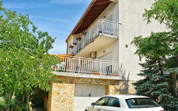Šmrika, Kraljevica, Objekt 15709 - Apartmani sa šljunčanom plažom.