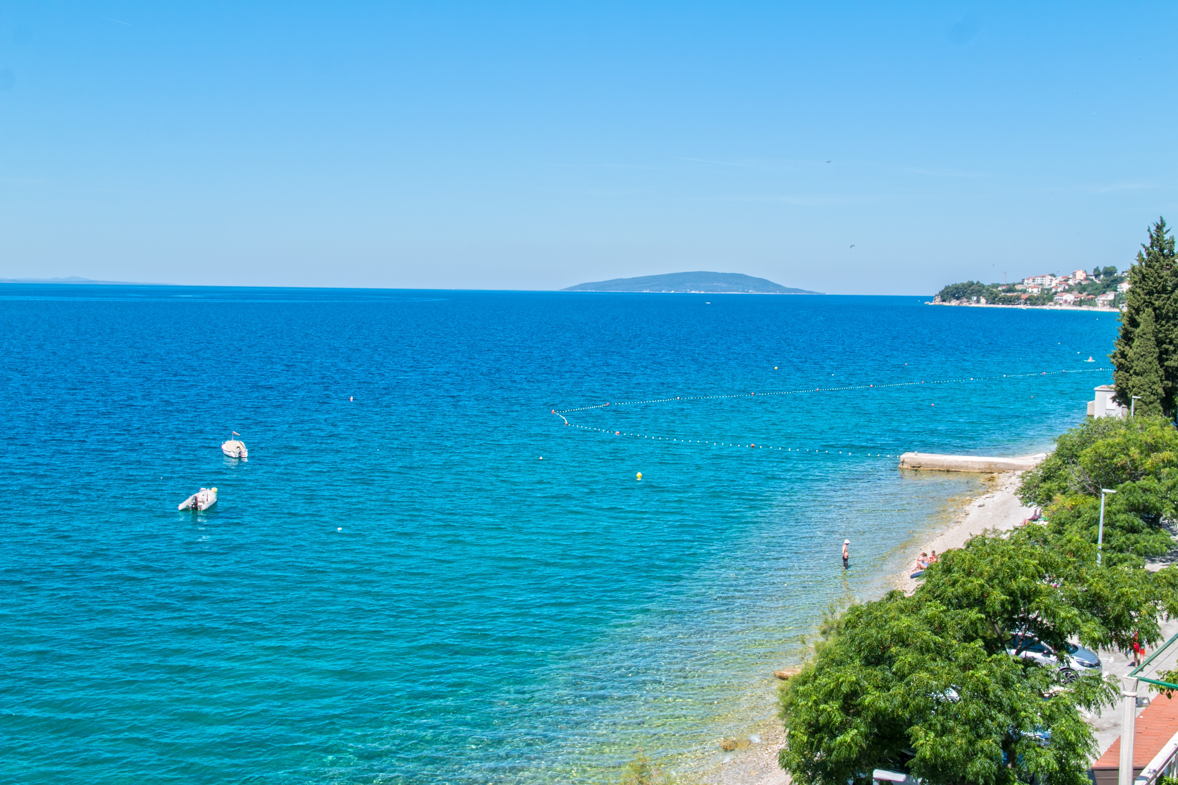 One bedroom apartment near beach Brist, Makarska  A-e