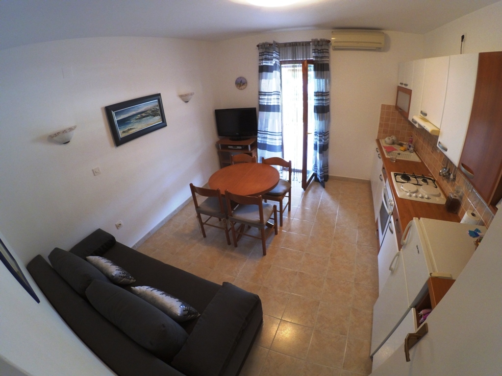 Two bedroom apartment with terrace and sea view Brna, Korčula (A-15730-a)
