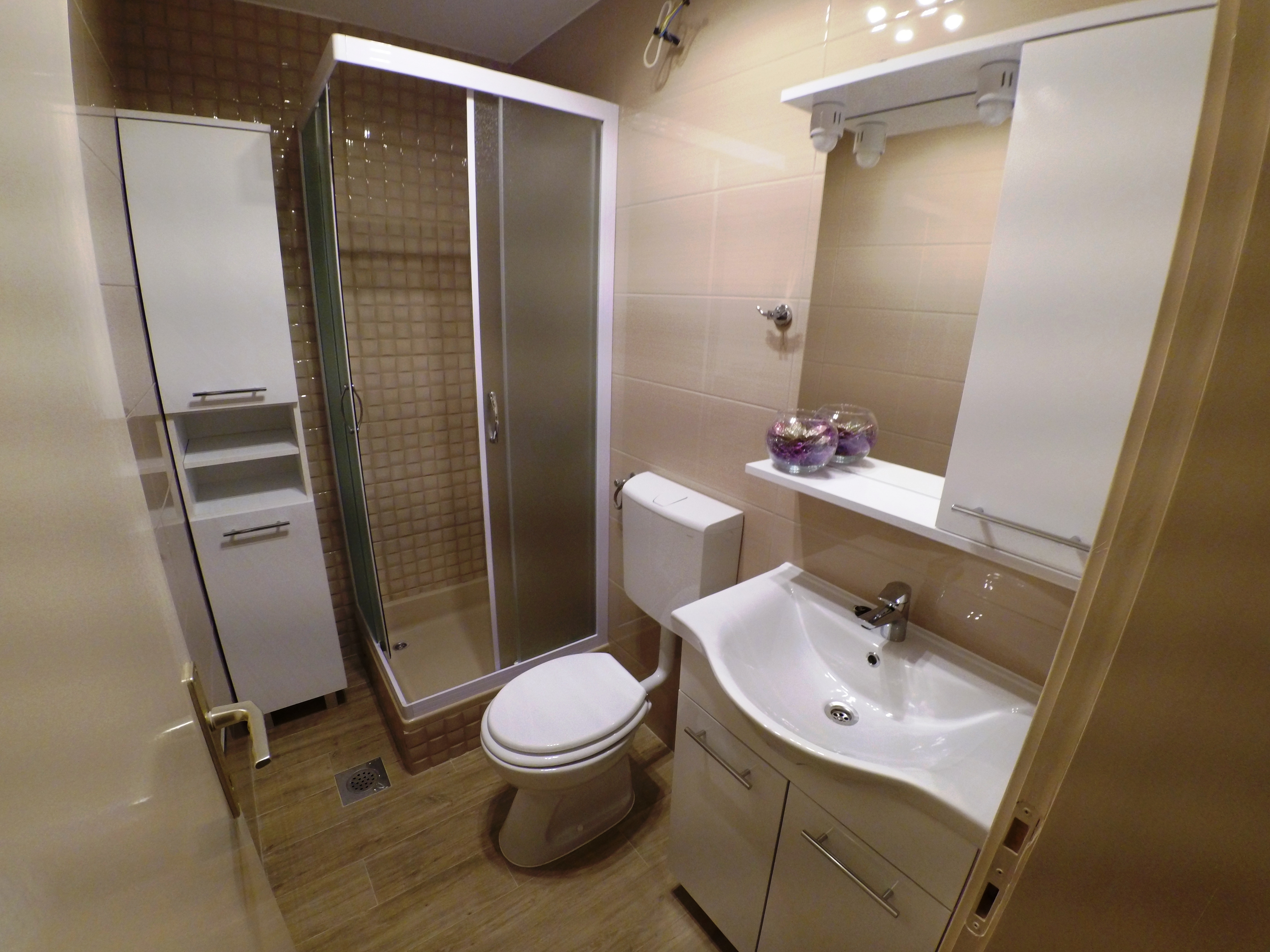 Two bedroom apartment with terrace and sea view Brna, Korčula  A-b