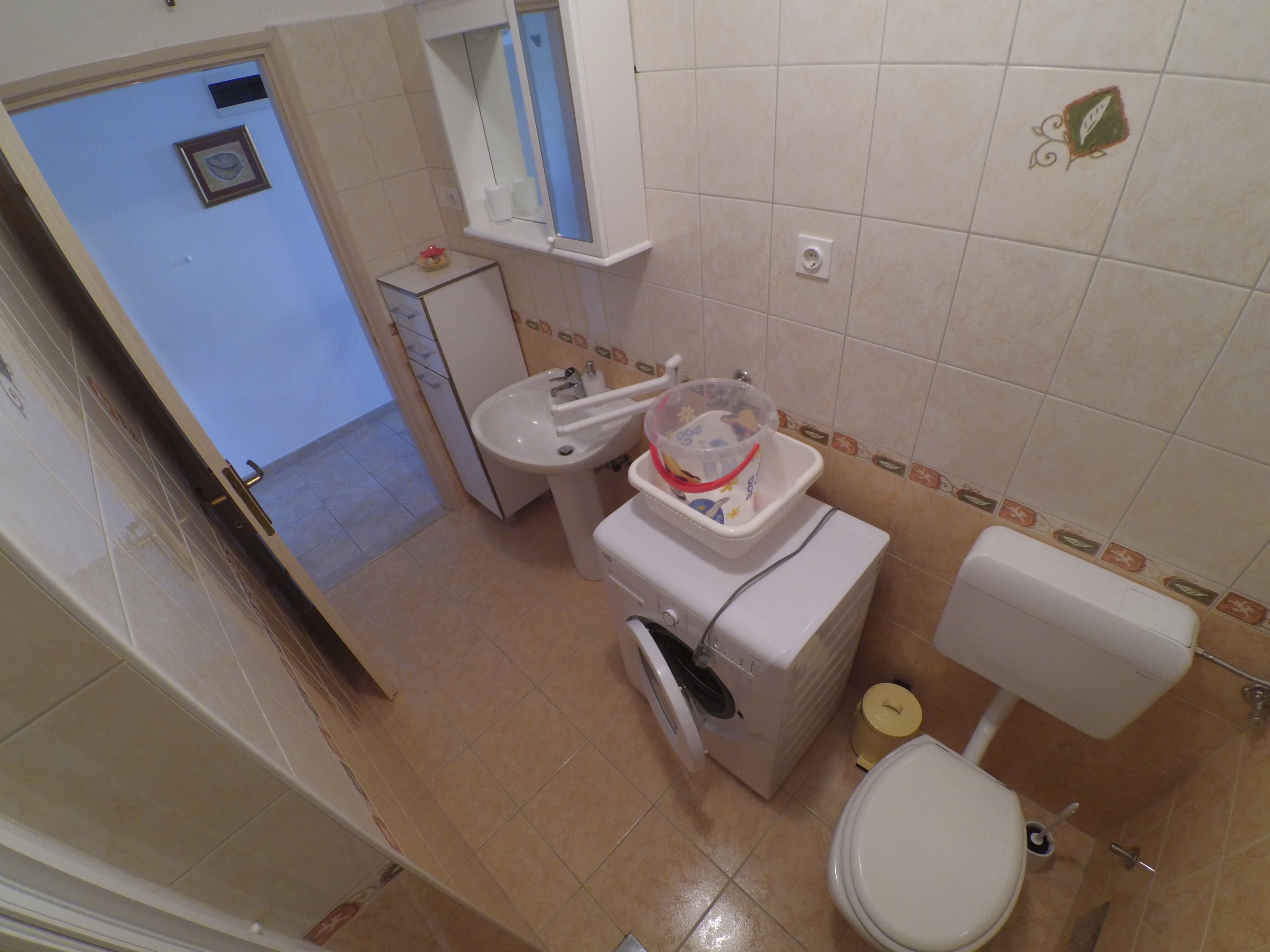 Two bedroom apartment with terrace and sea view Brna, Korčula  A-b
