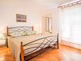 Vrbnik, Bedroom 1 in the apartment, air condition available and WiFi.