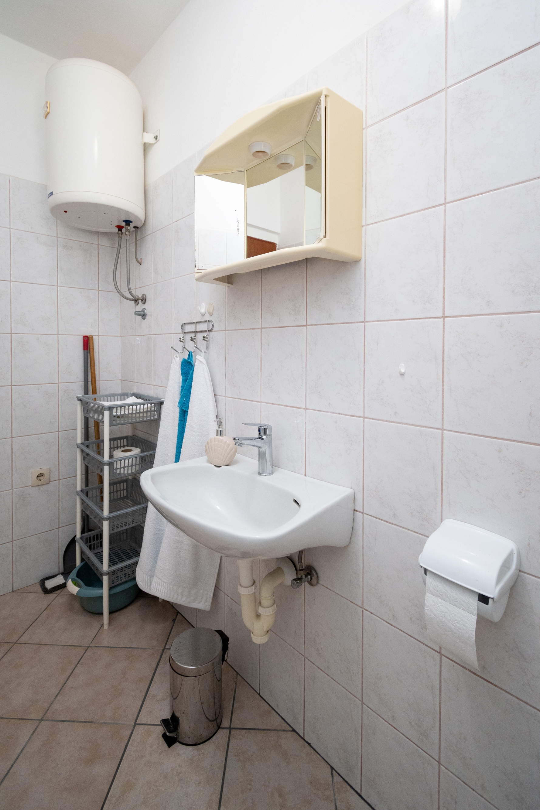 Two bedroom apartment with terrace and sea view Pag  A-a