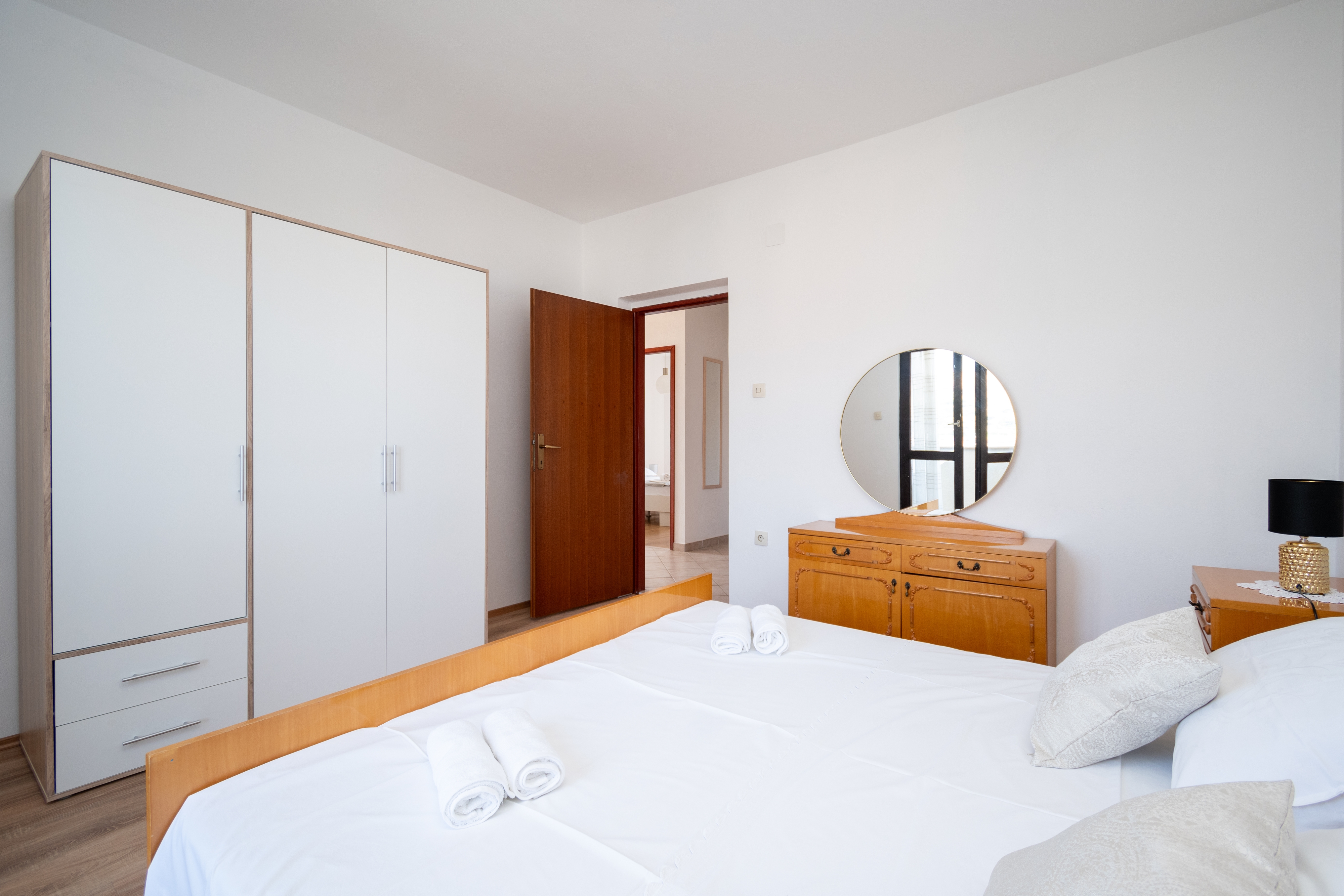 Two bedroom apartment with terrace and sea view Pag  A-a