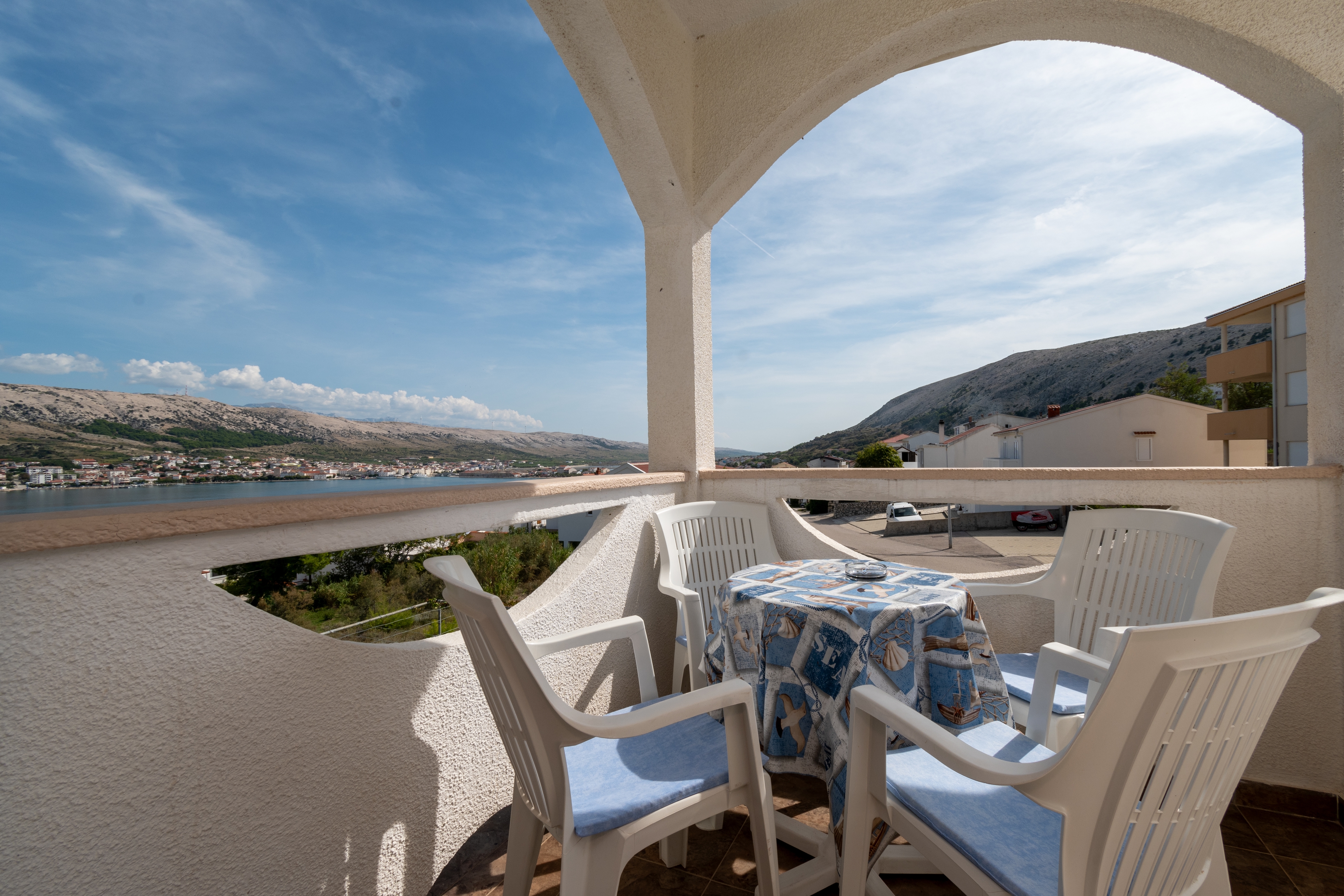 Two bedroom apartment with terrace and sea view Pag  A-a