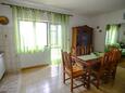 Dining room Prigradica, Dining room in the apartment, (pet friendly) and WiFi.