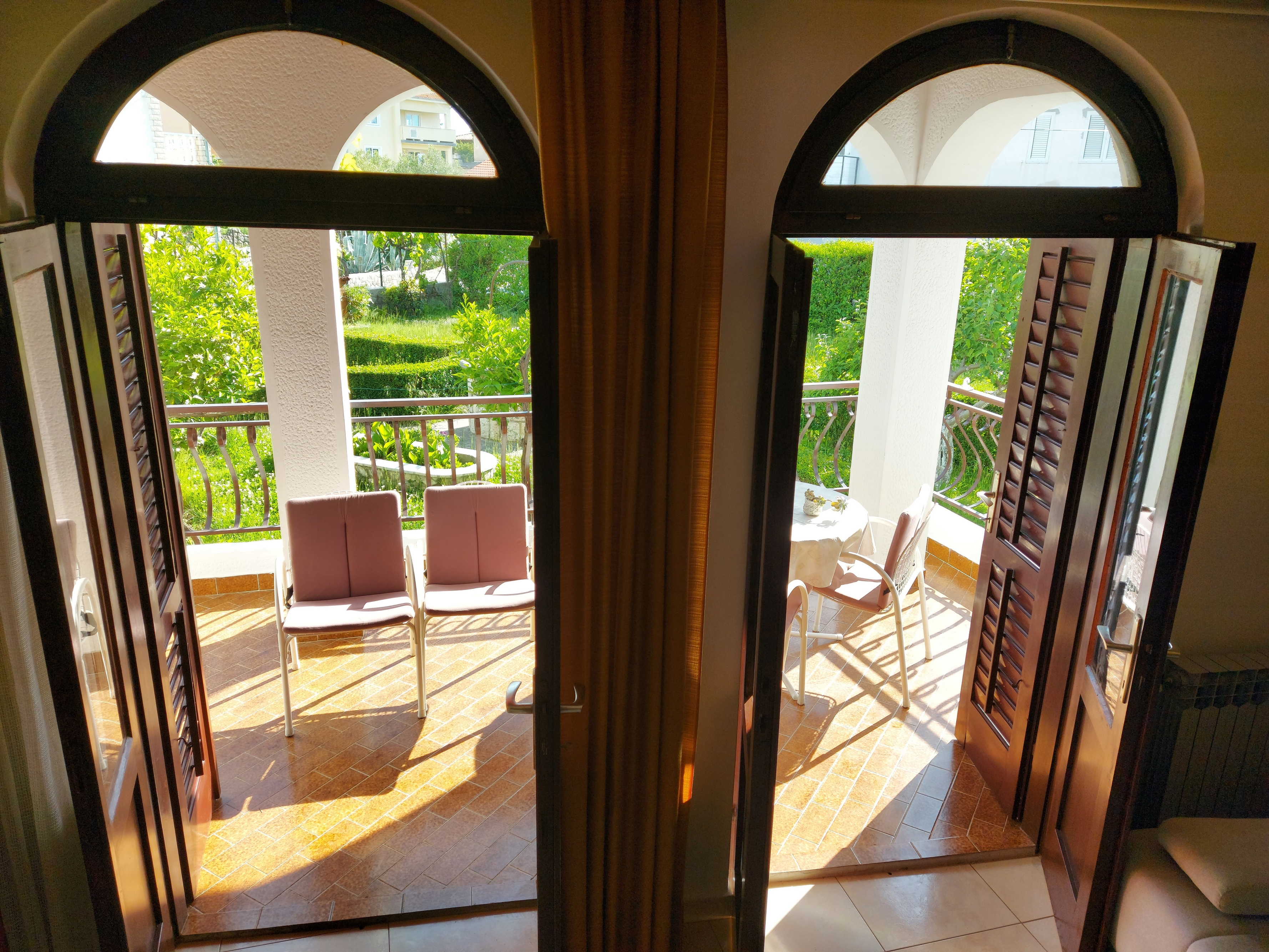 Two bedroom apartment with terrace Palit, Rab (A-15794-a)