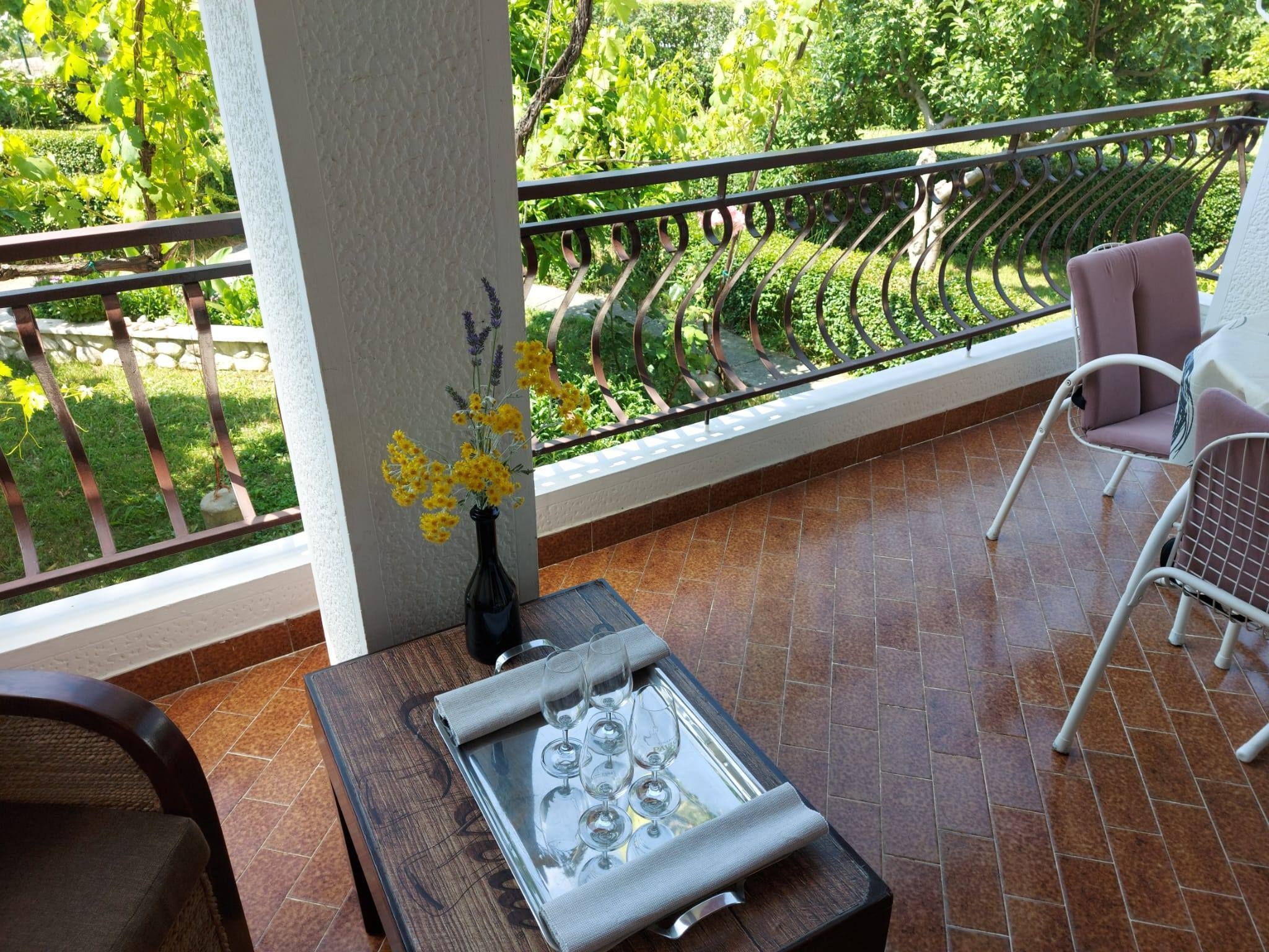 Two bedroom apartment with terrace Palit, Rab  A-a
