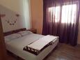 Bedroom Nin, Bedroom in the apartment, (pet friendly) and WiFi.